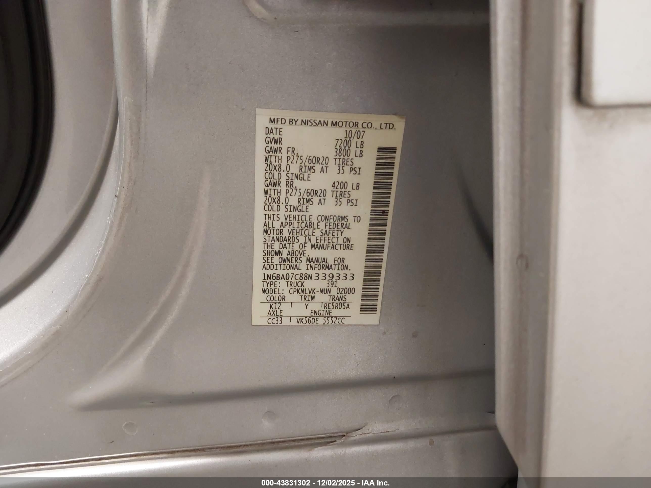 NISSAN TITAN image 9