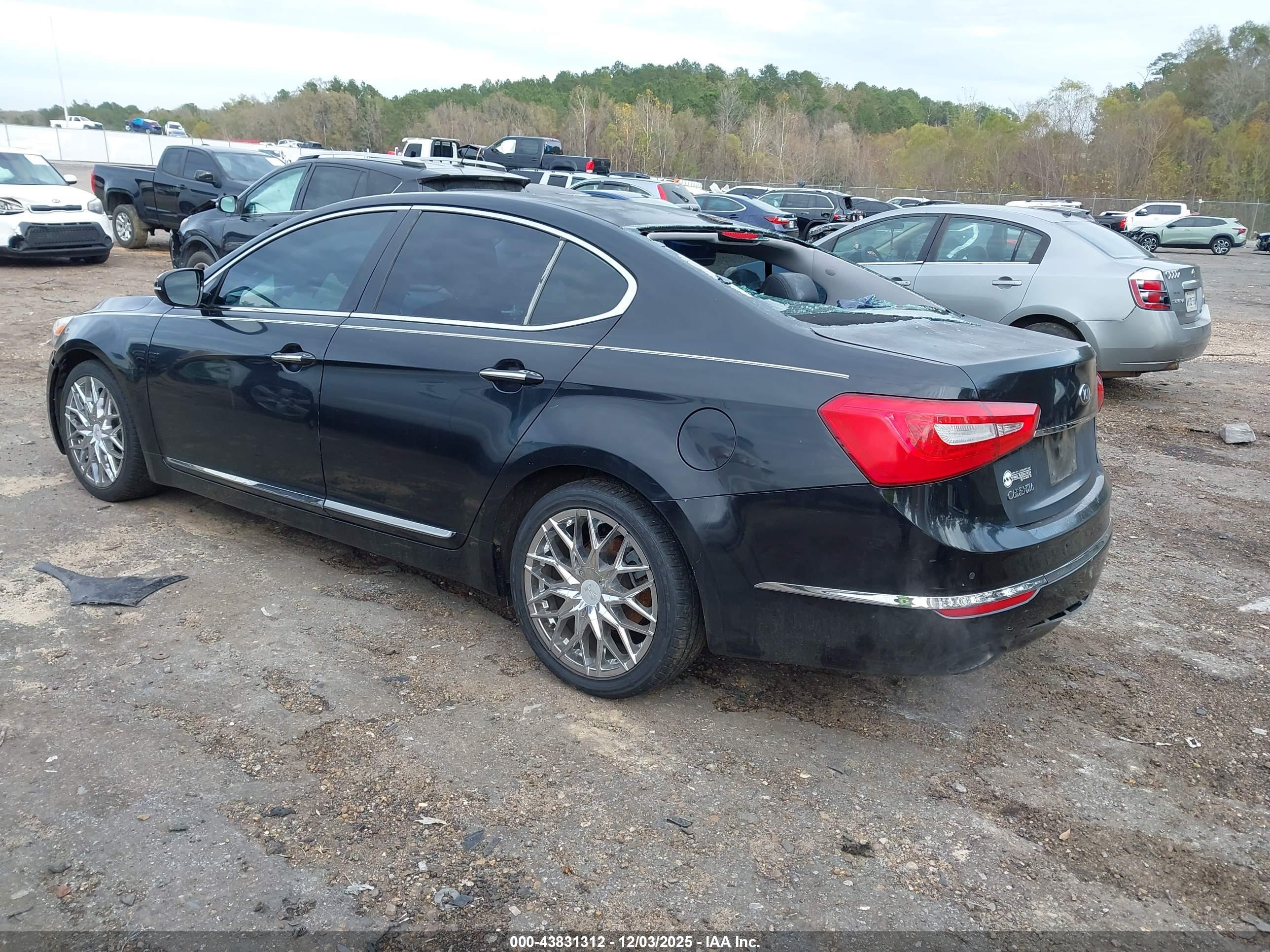 KIA CADENZA image 3