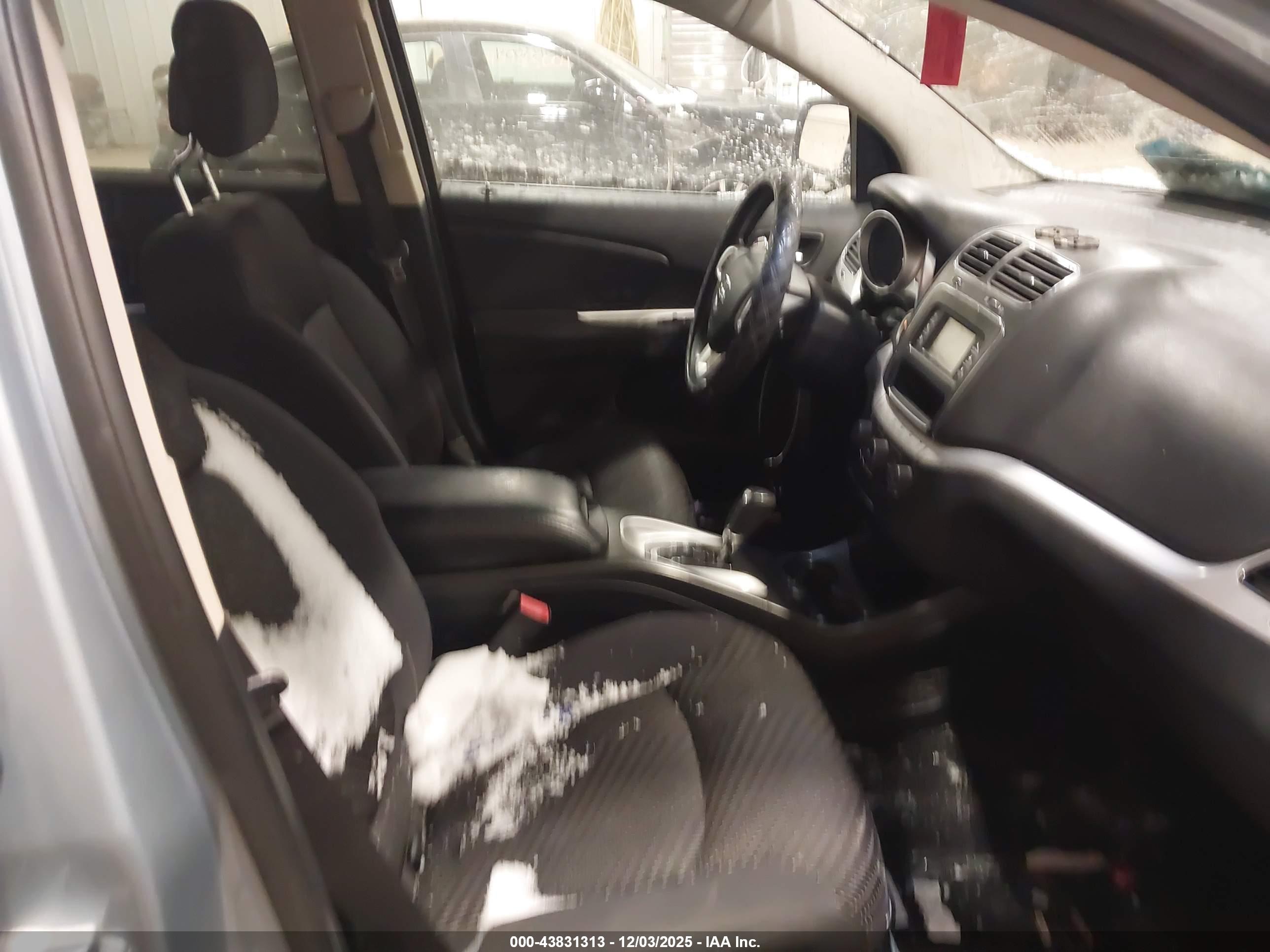 DODGE JOURNEY image 5
