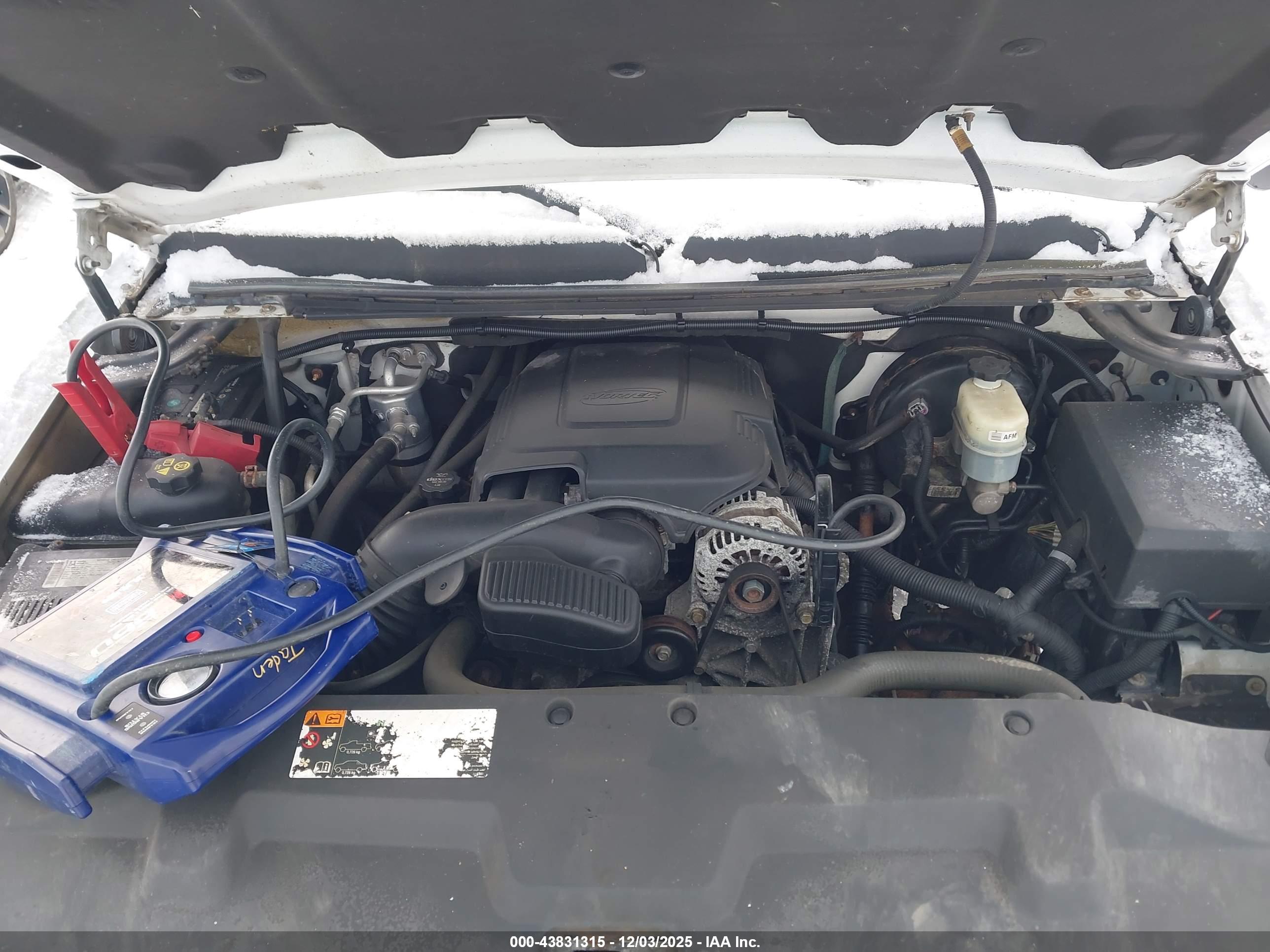 CHEVROLET SILVERADO image 10