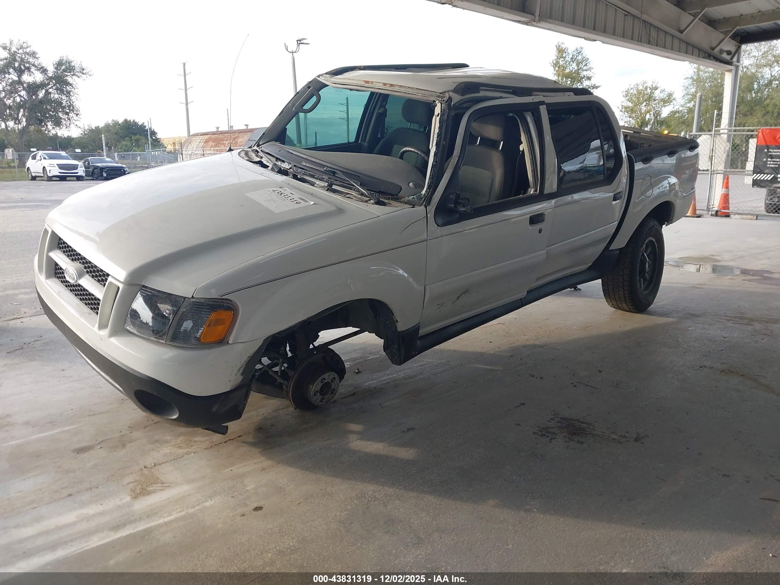 FORD EXPLORER image 2