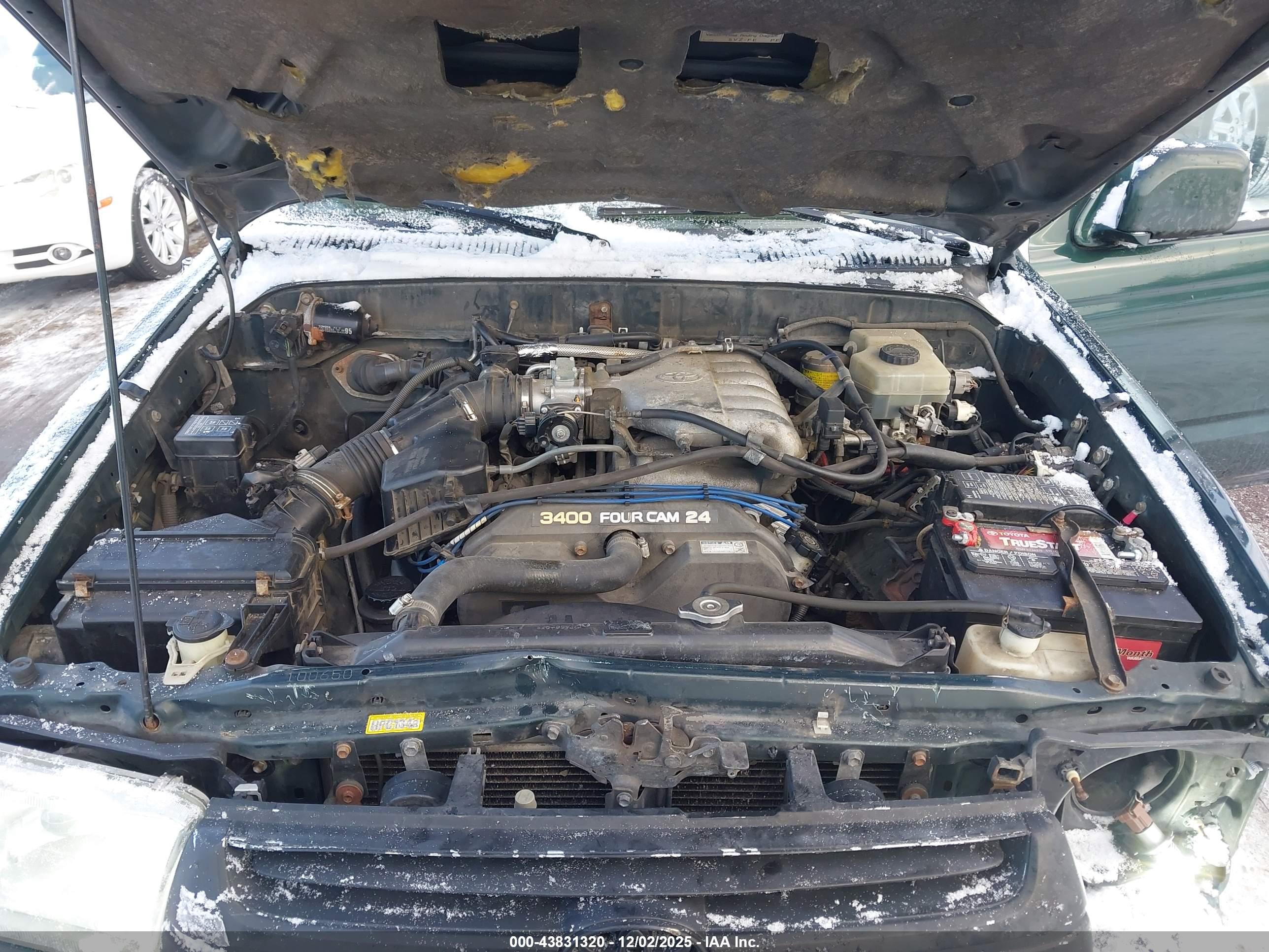 TOYOTA 4RUNNER image 10