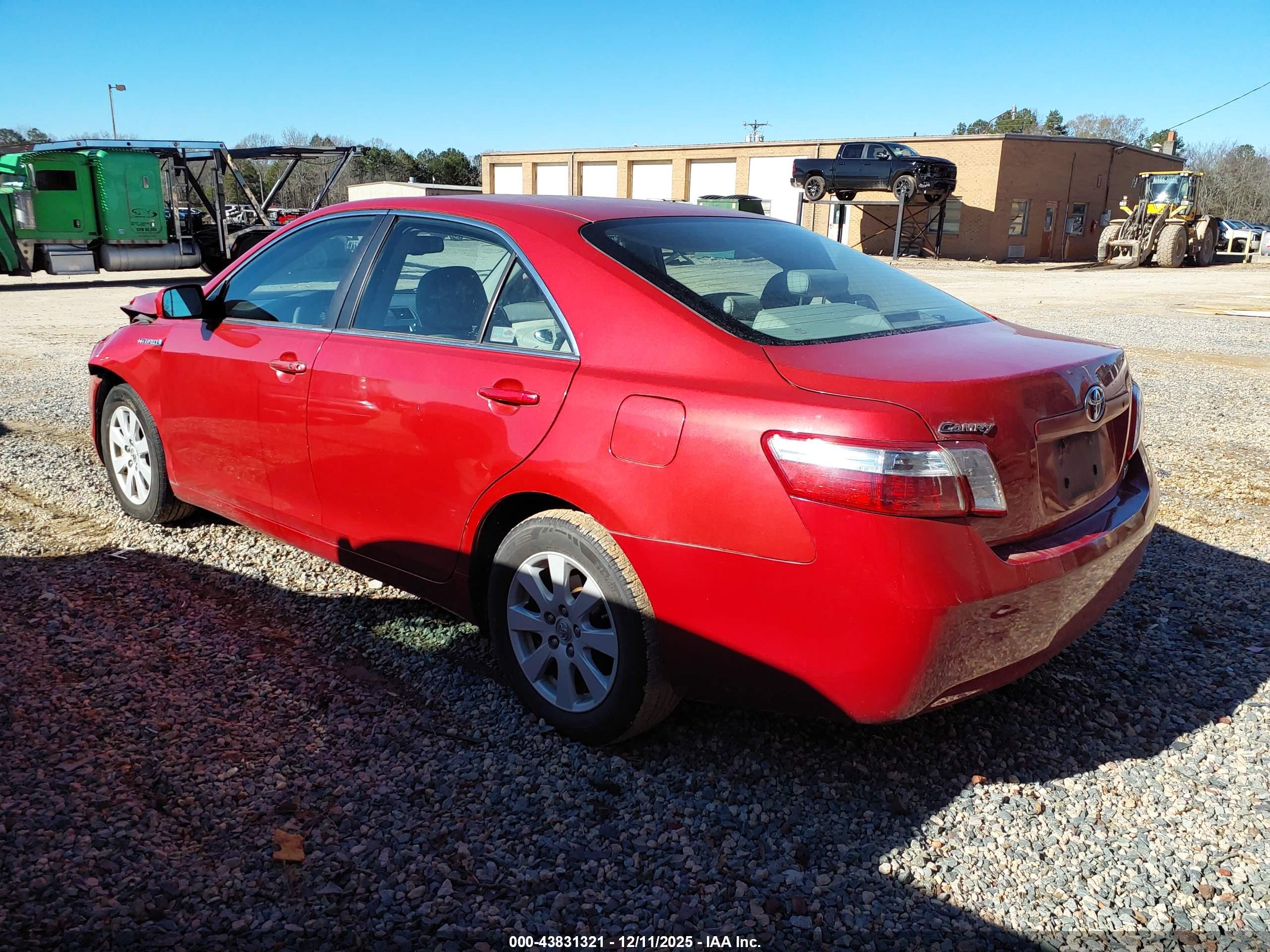 TOYOTA CAMRY image 3
