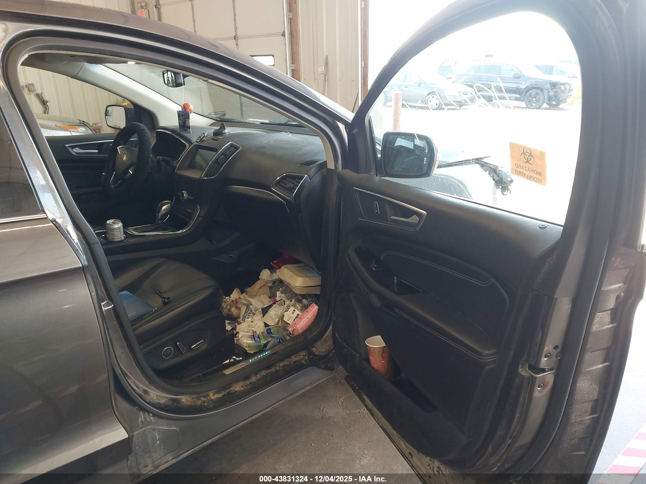 FORD EDGE image 5