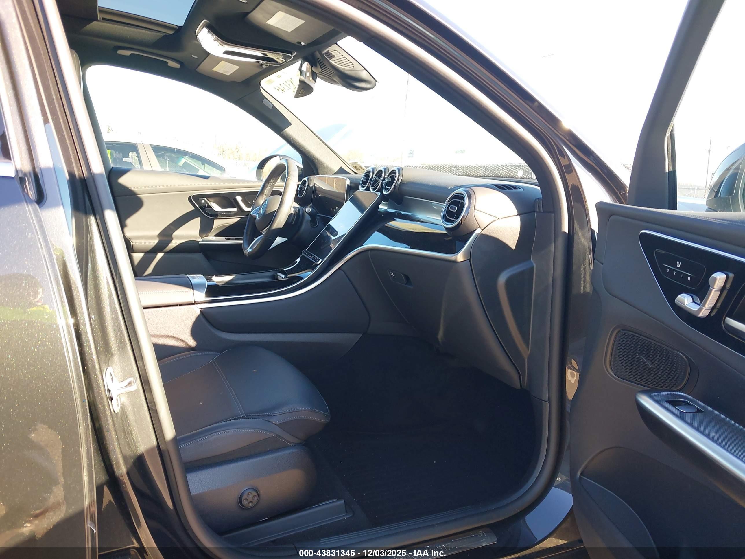 MERCEDES-BENZ GLC image 5