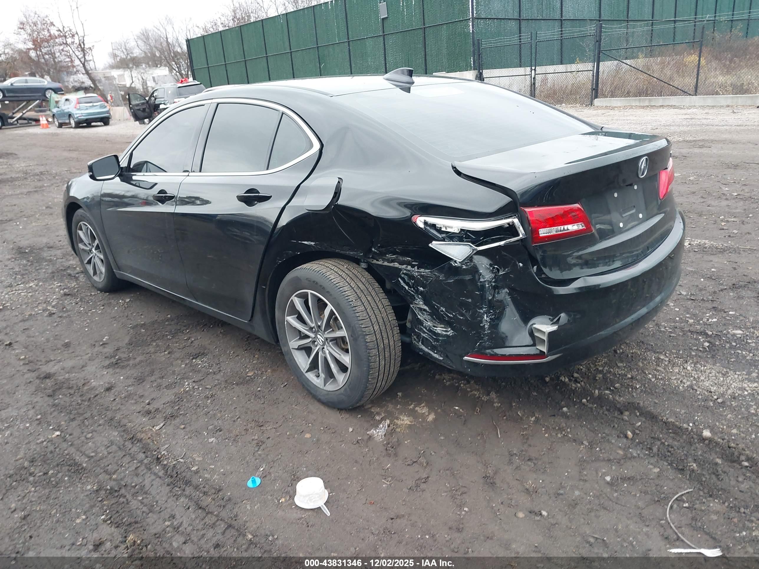 ACURA TLX image 3