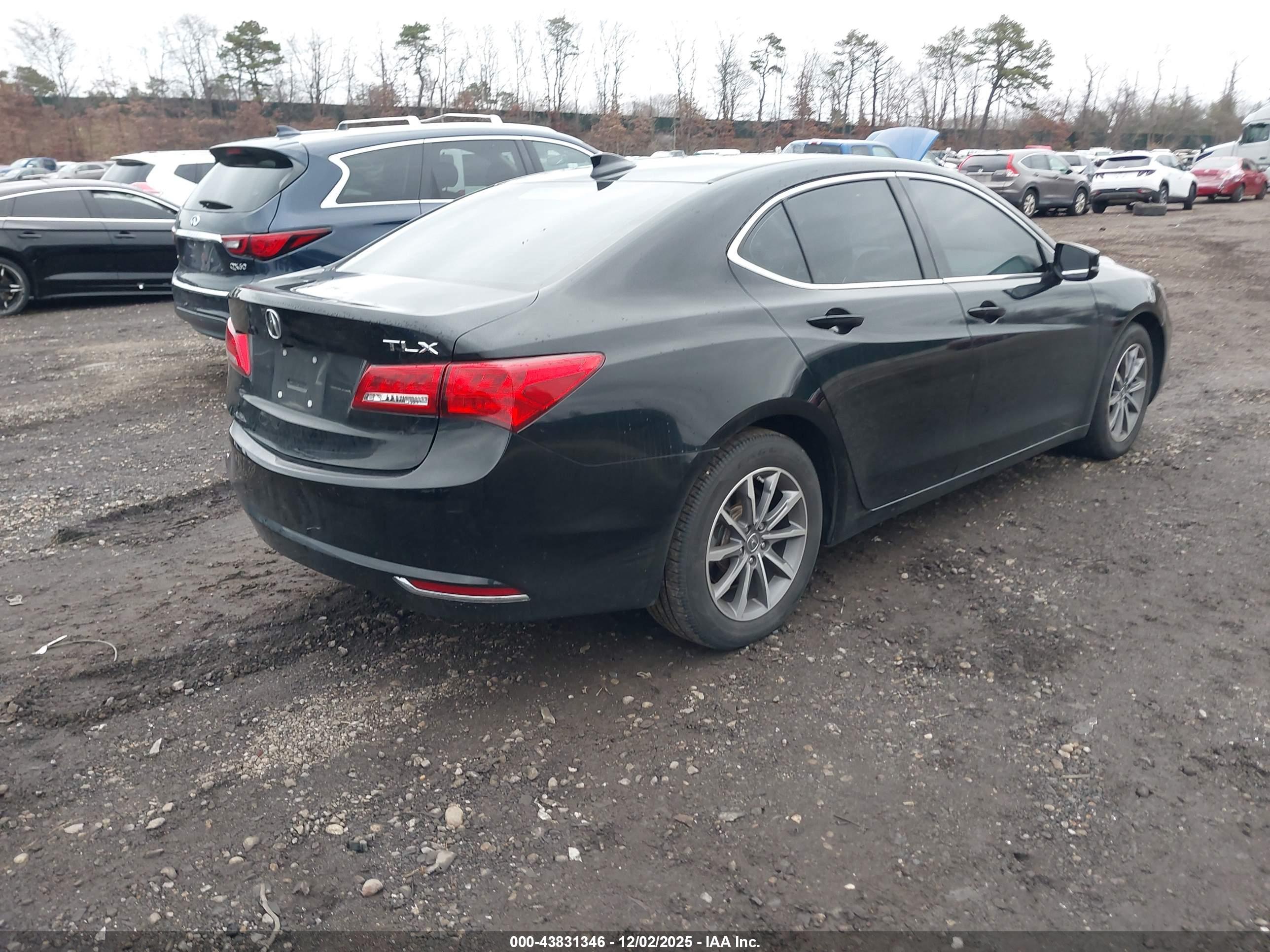 ACURA TLX image 4