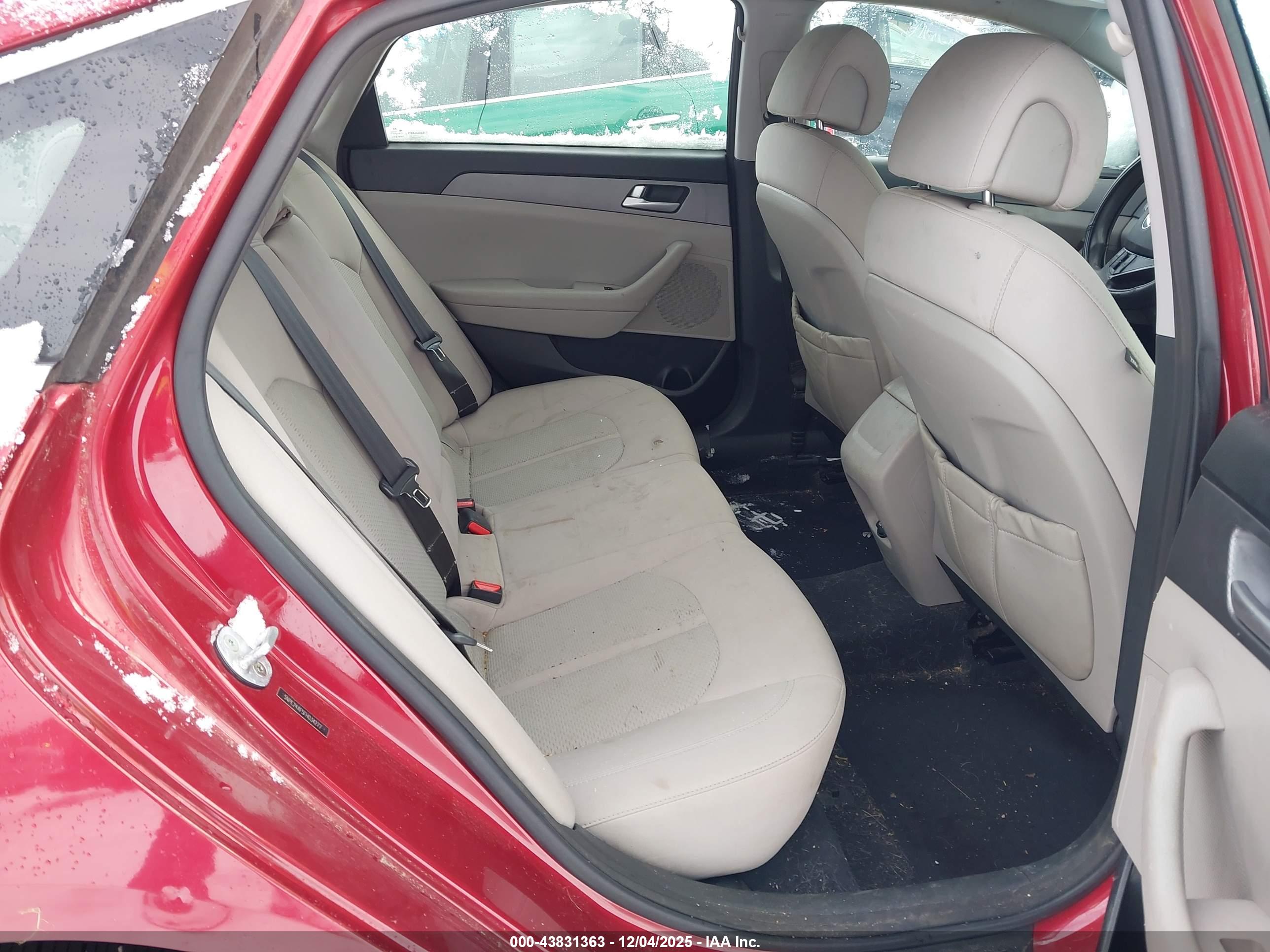 HYUNDAI SONATA image 8