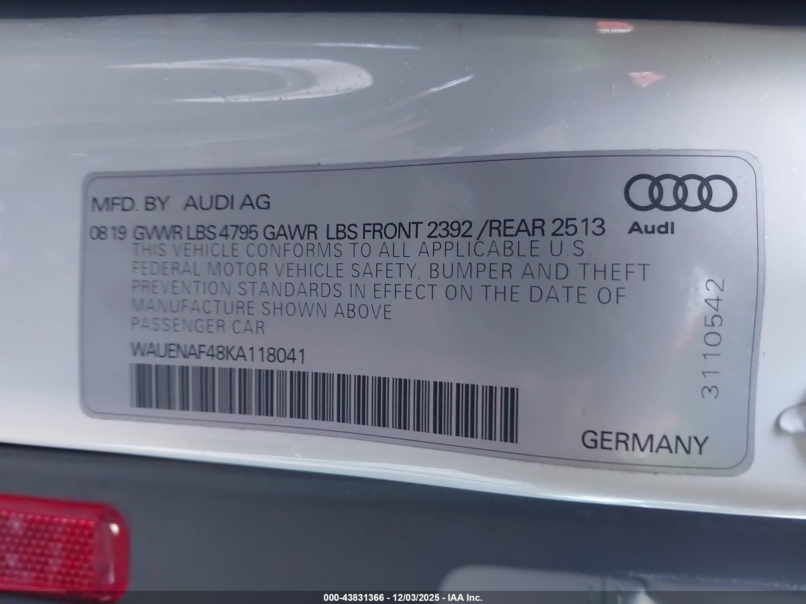 AUDI A4 image 9