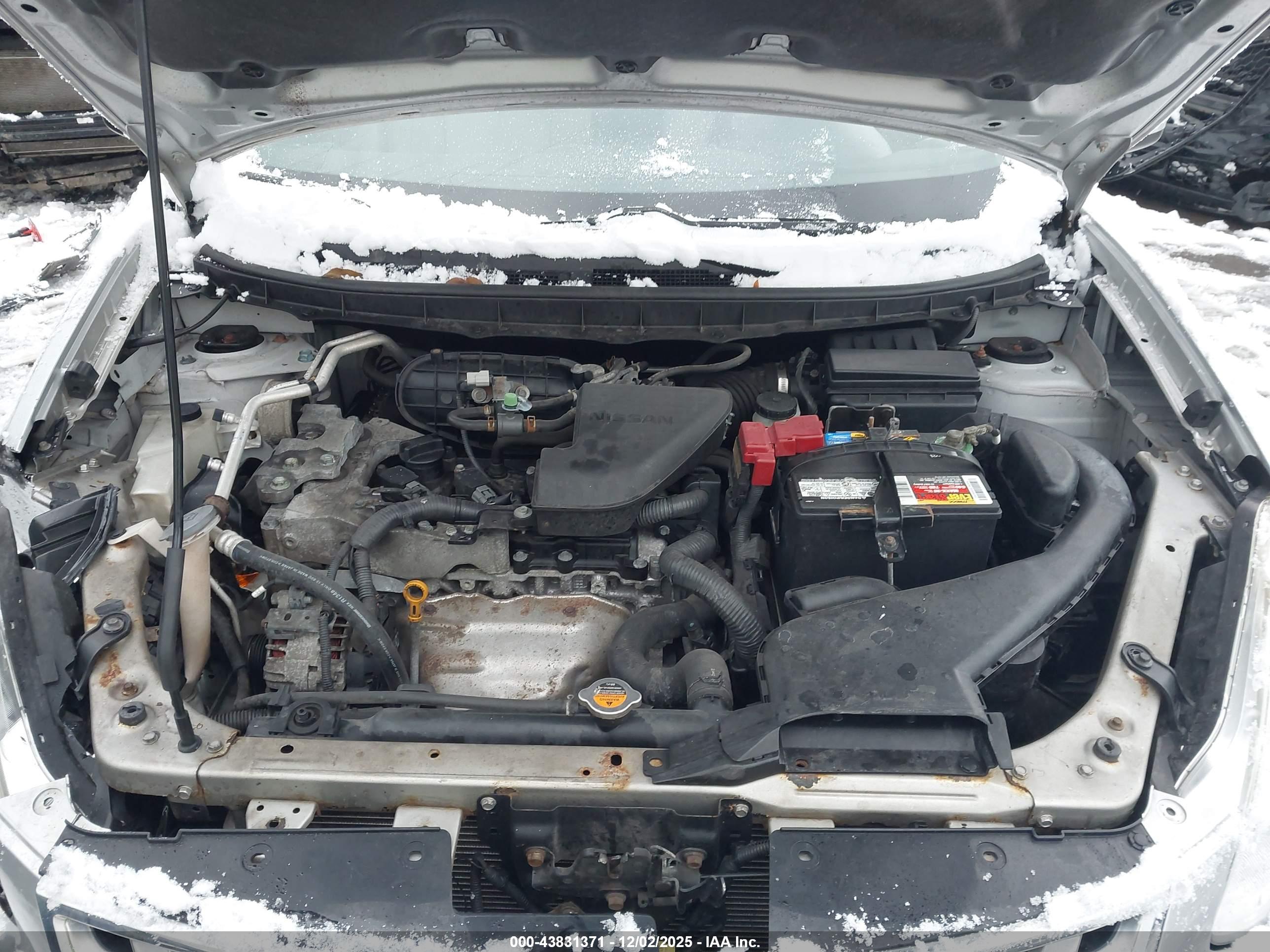 NISSAN ROGUE image 10