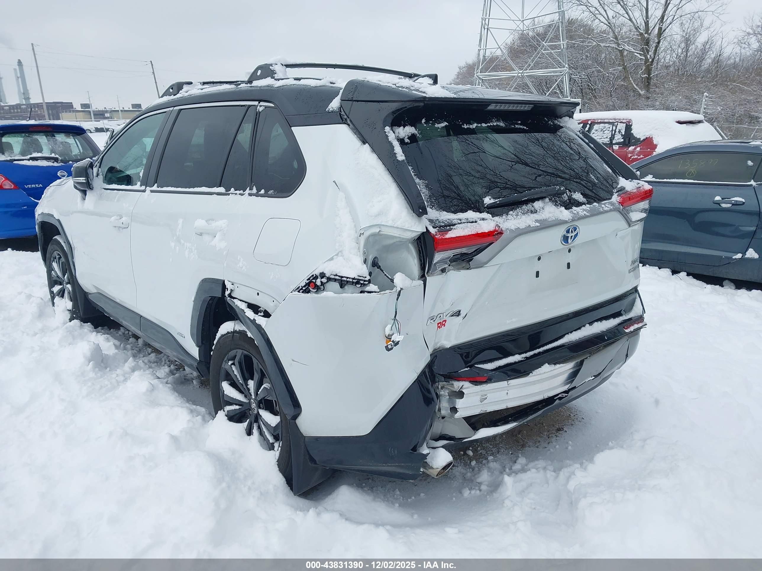 TOYOTA RAV4 image 6