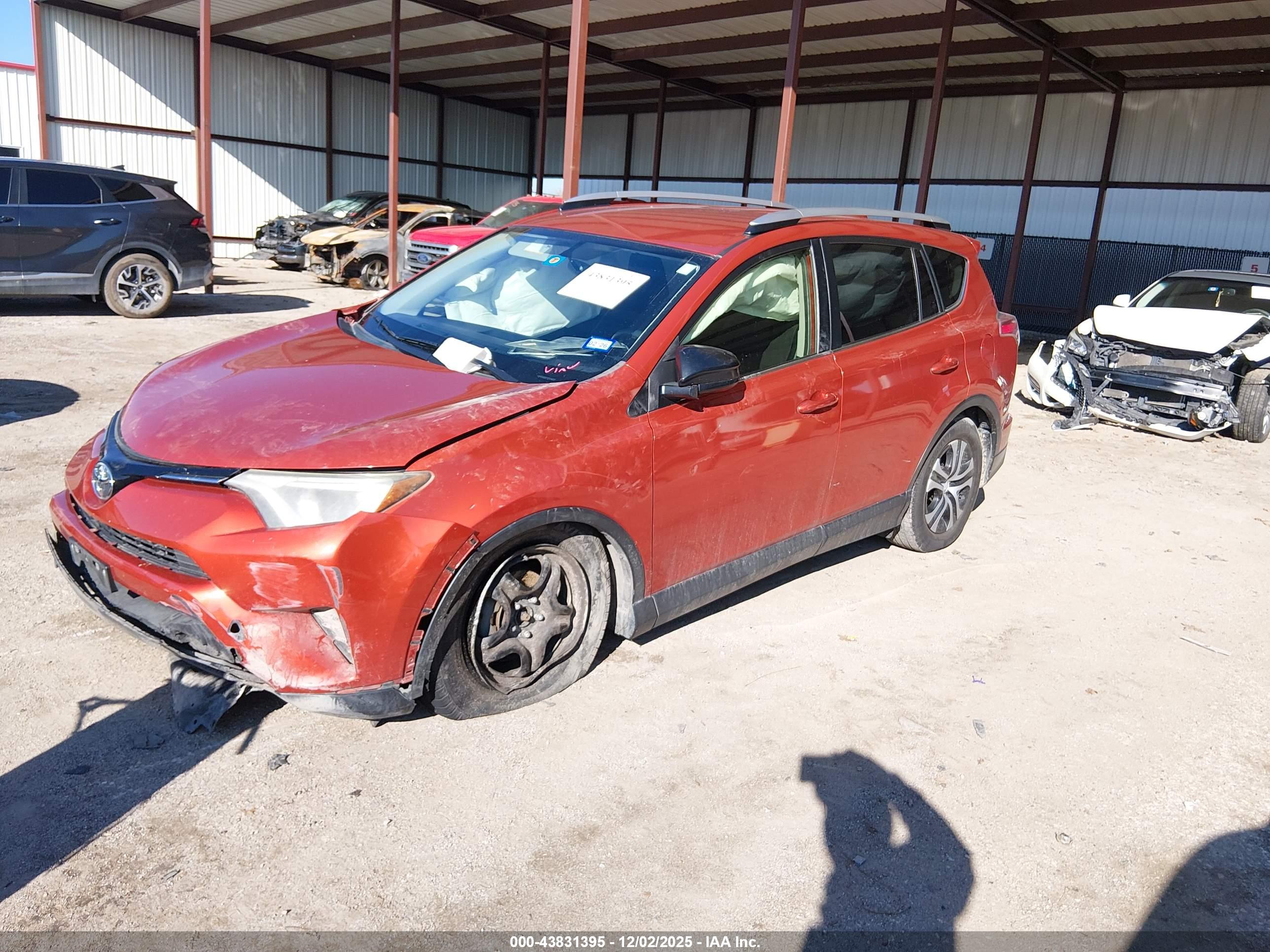 TOYOTA RAV4 image 2