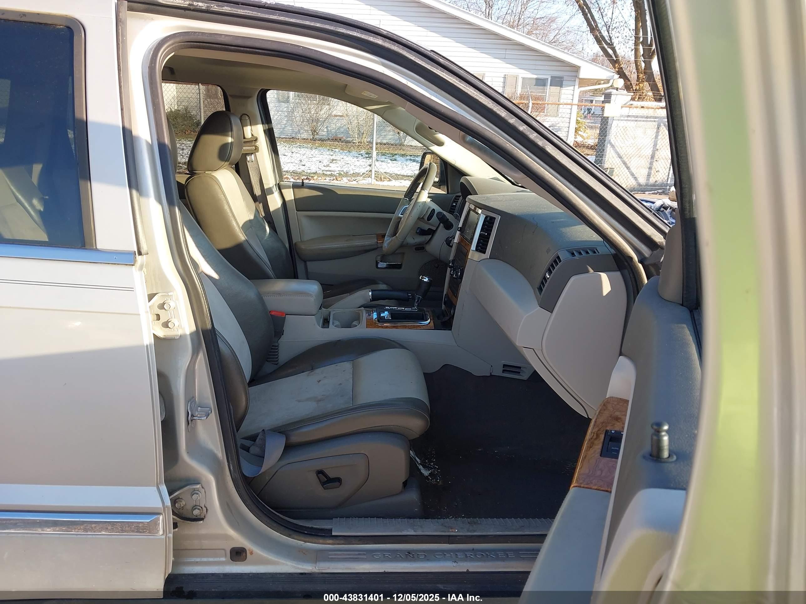JEEP GRAND image 5