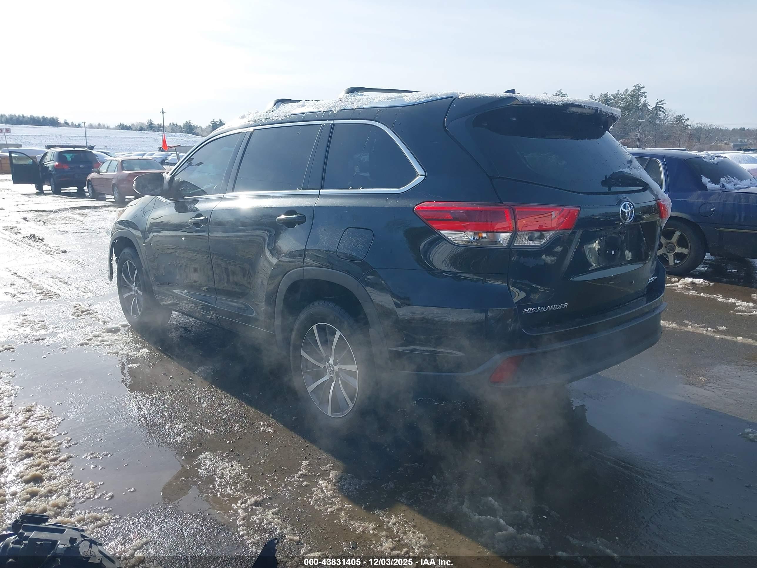 TOYOTA HIGHLANDER image 3