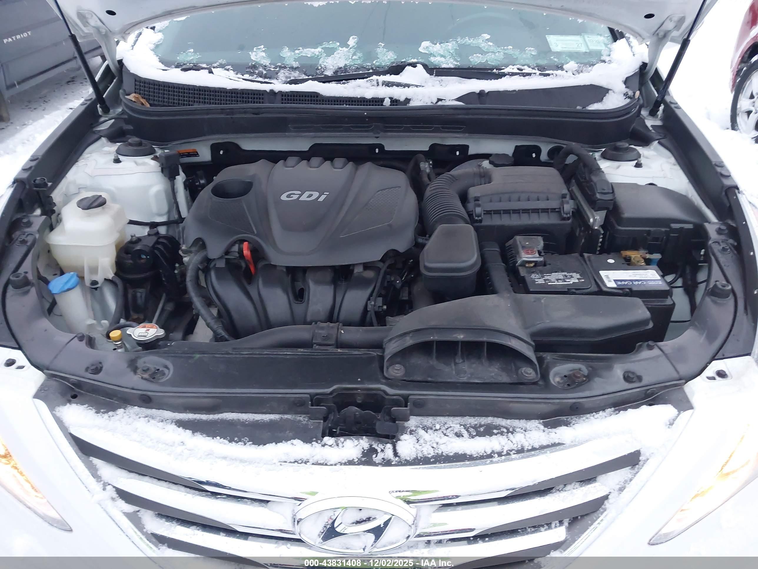 HYUNDAI SONATA image 10