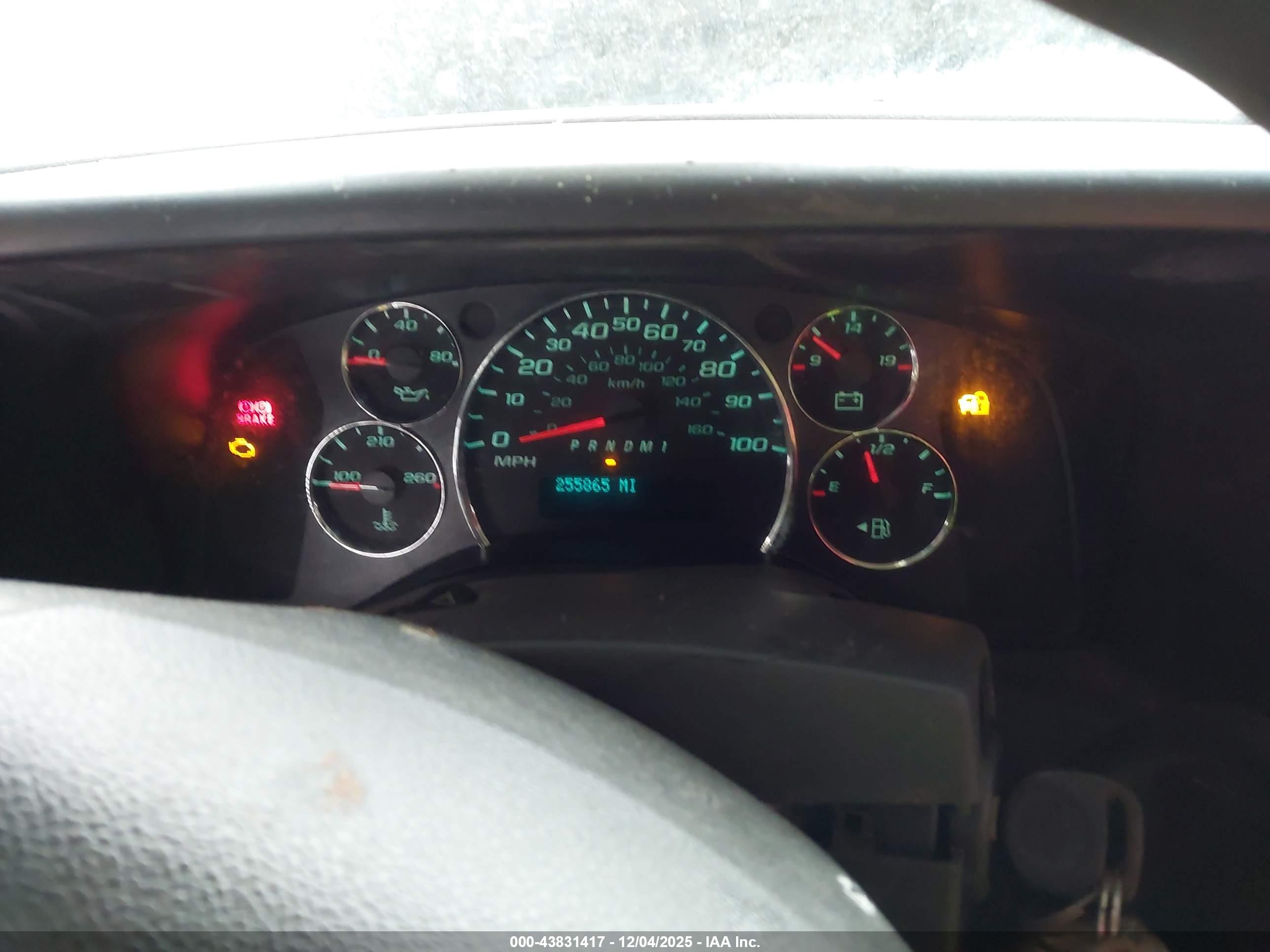 CHEVROLET EXPRESS image 7