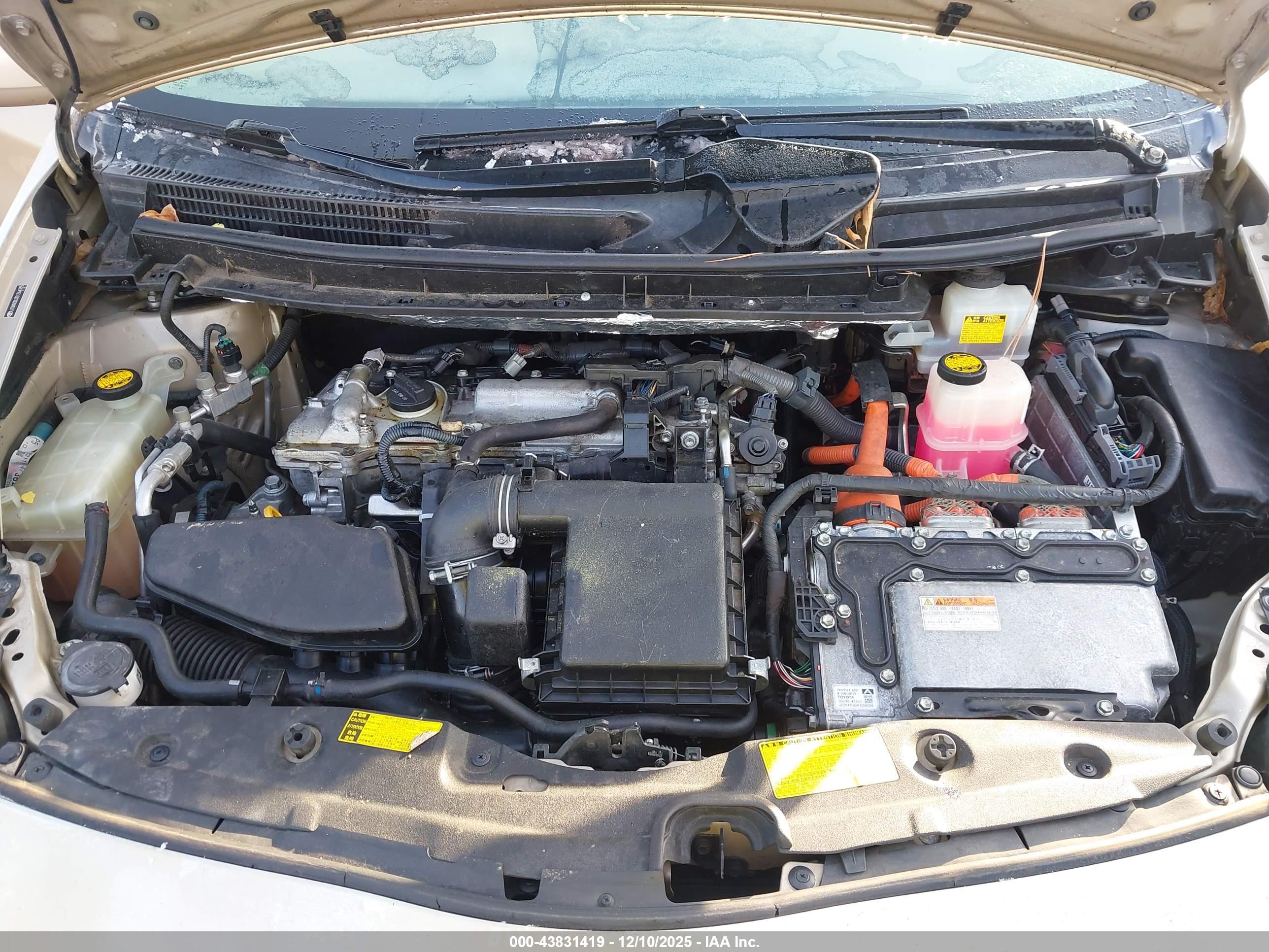 TOYOTA PRIUS image 10