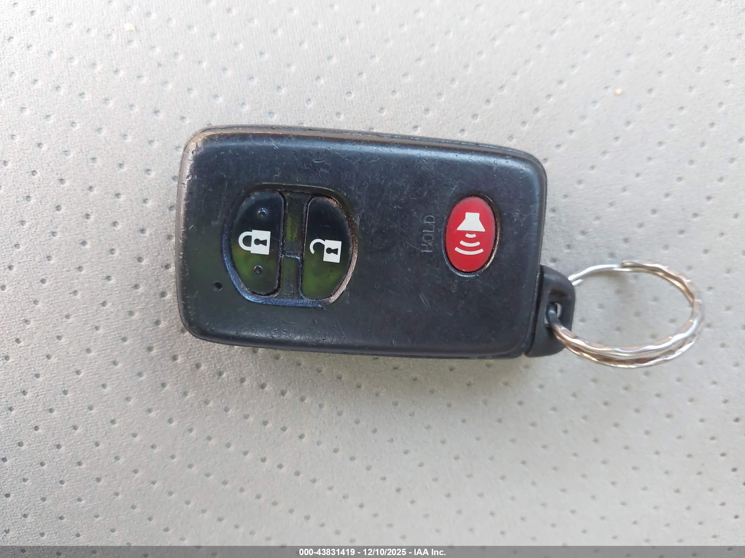 TOYOTA PRIUS image 11