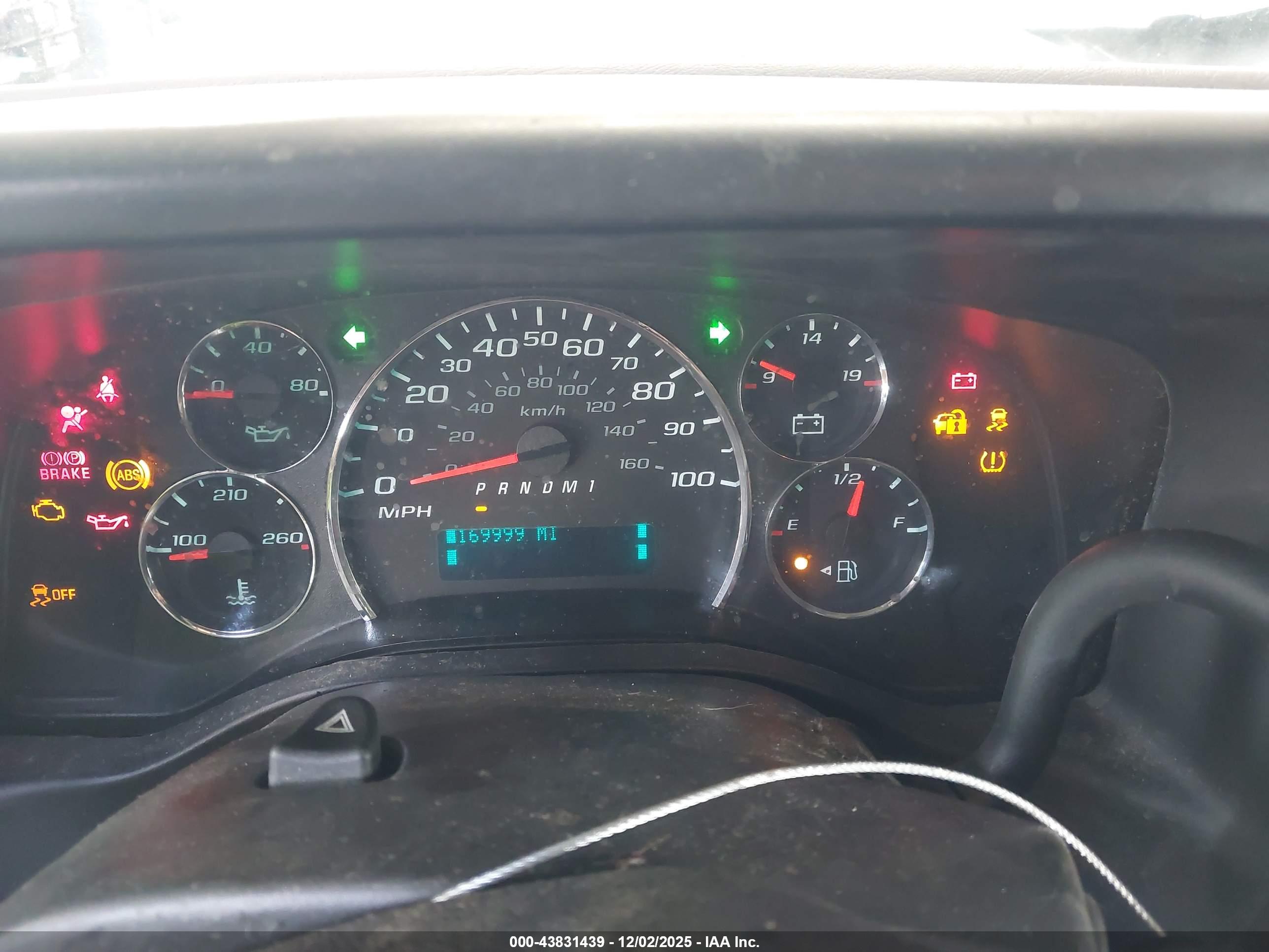 CHEVROLET EXPRESS image 7