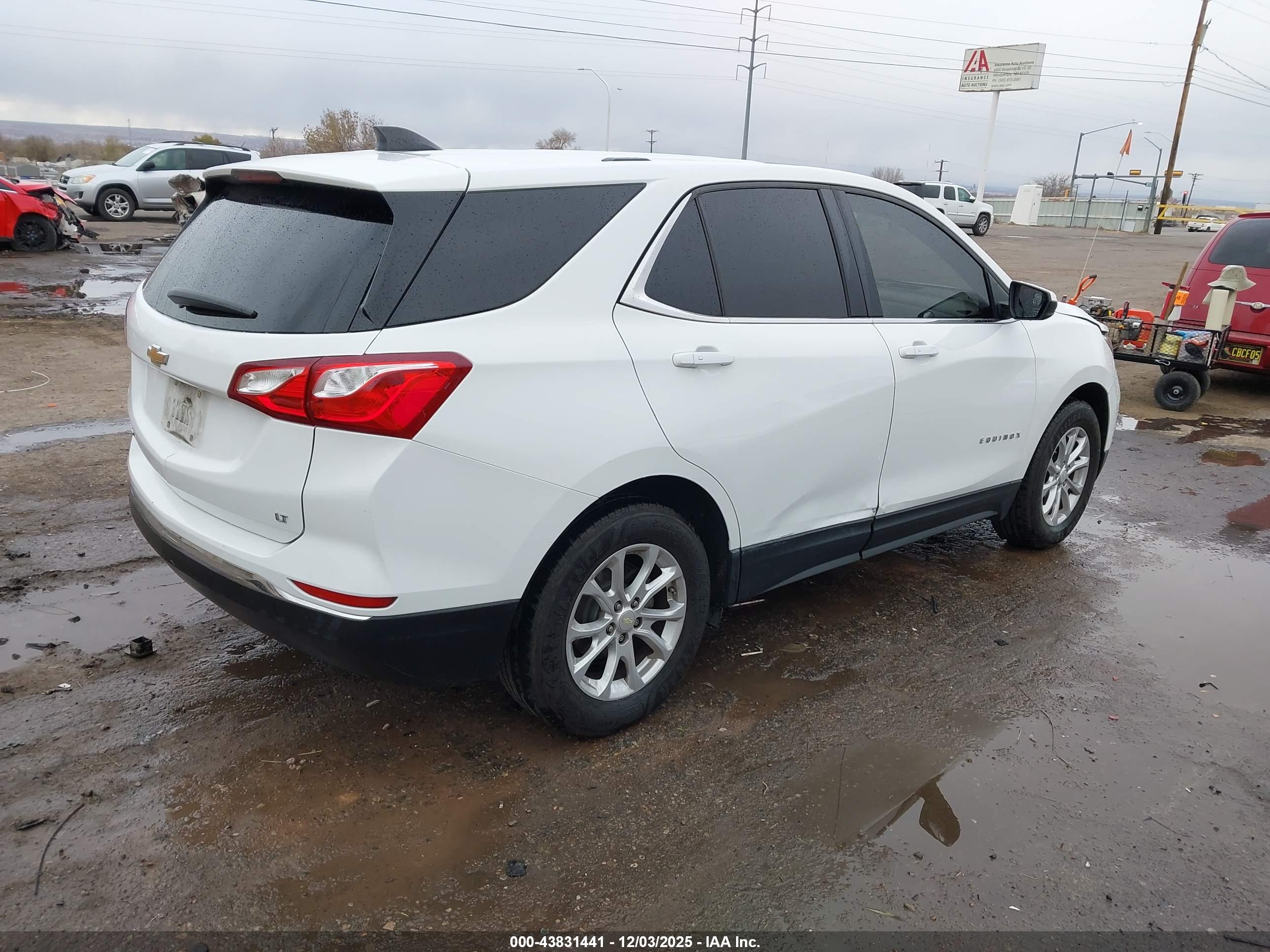 CHEVROLET EQUINOX image 4