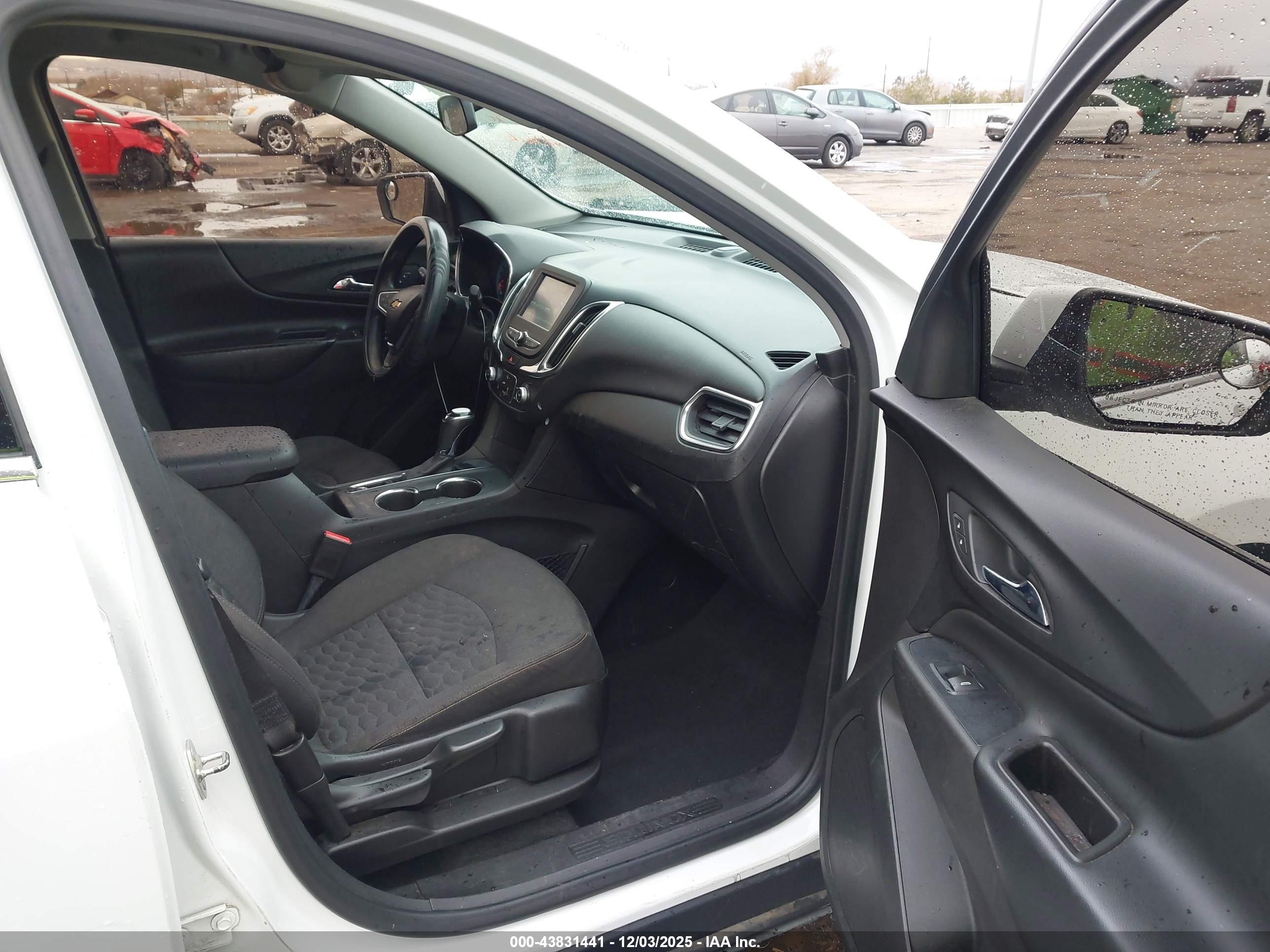 CHEVROLET EQUINOX image 5