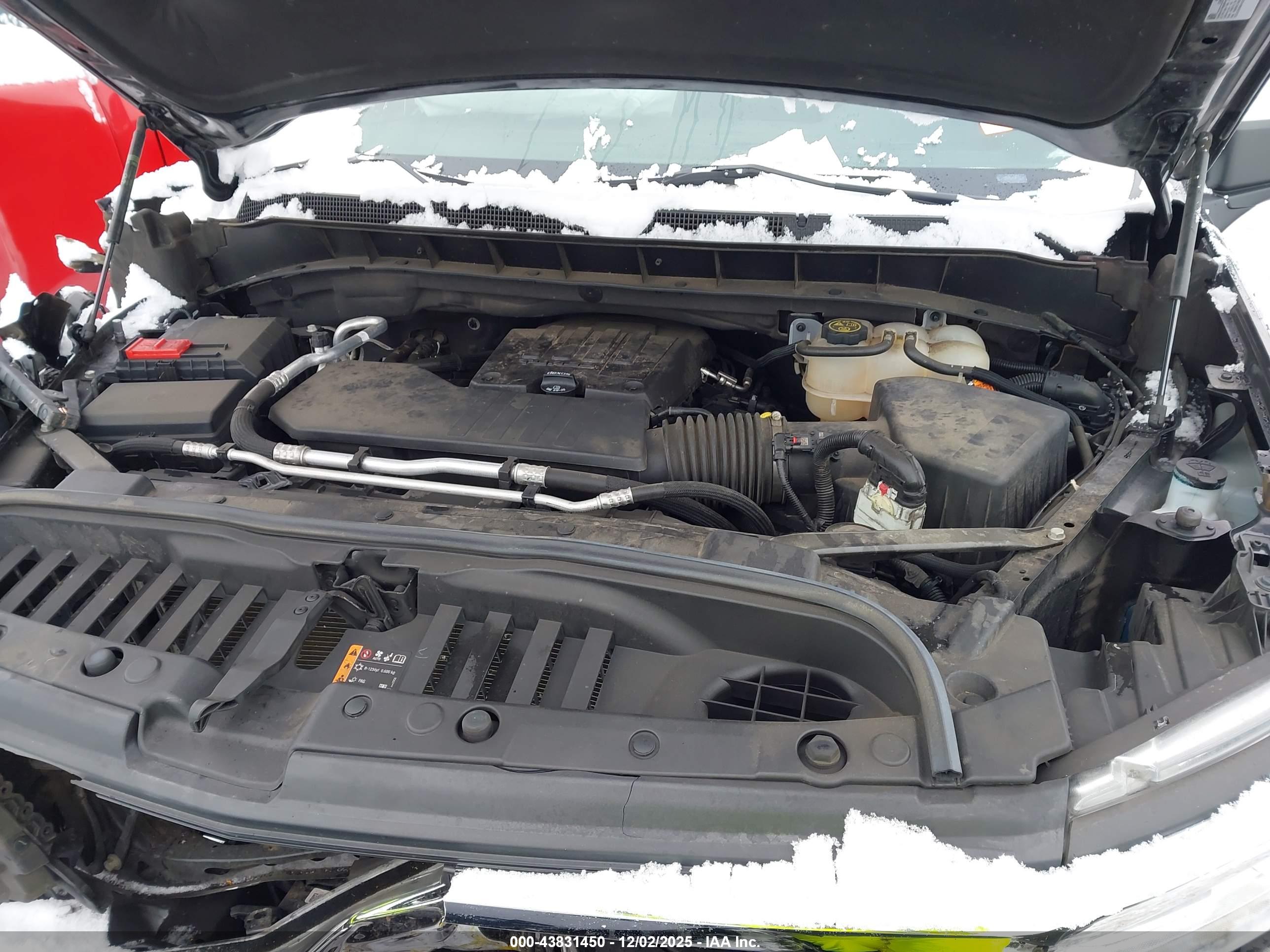 CHEVROLET SILVERADO image 10