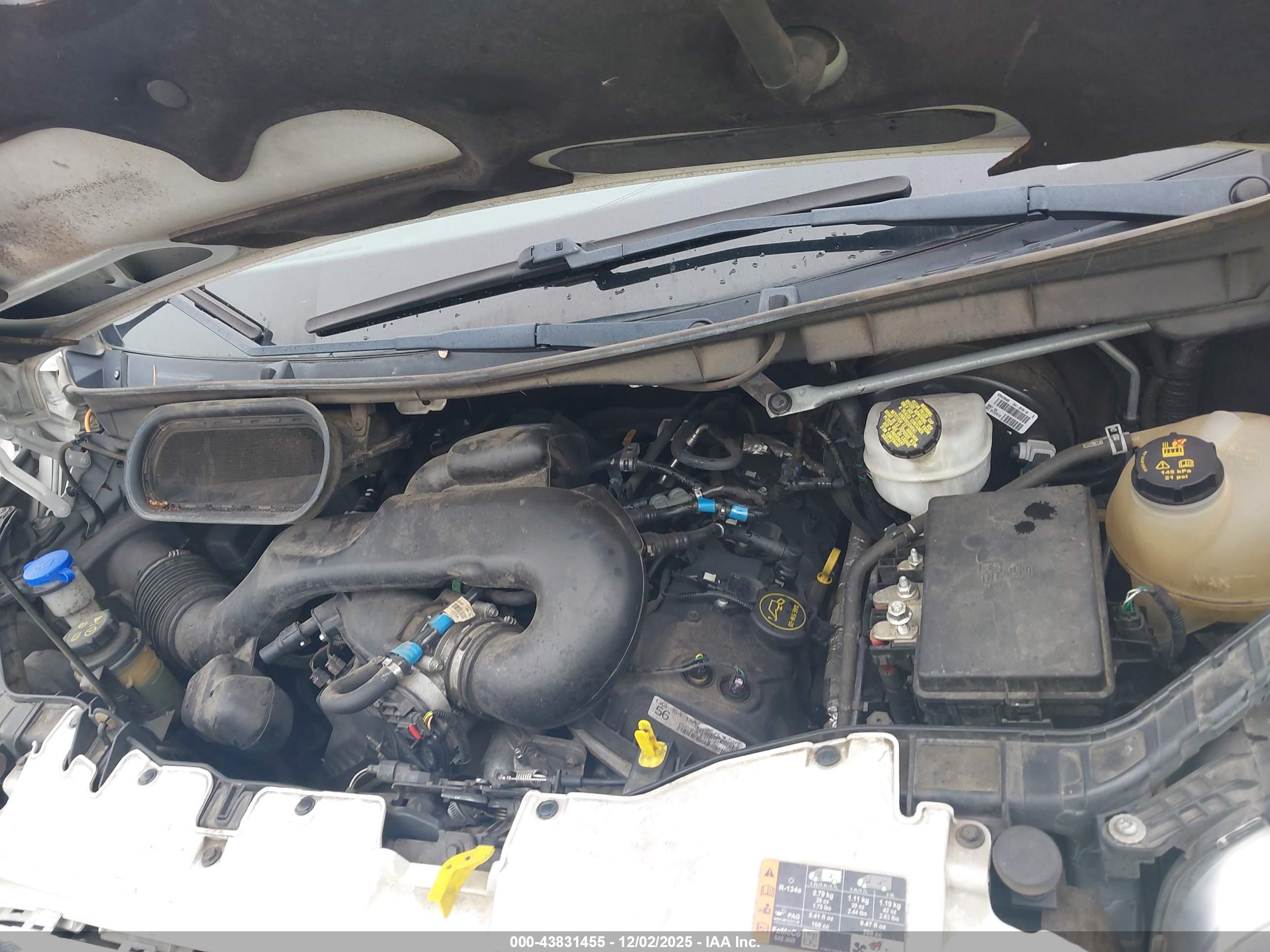 FORD TRANSIT-350 image 10