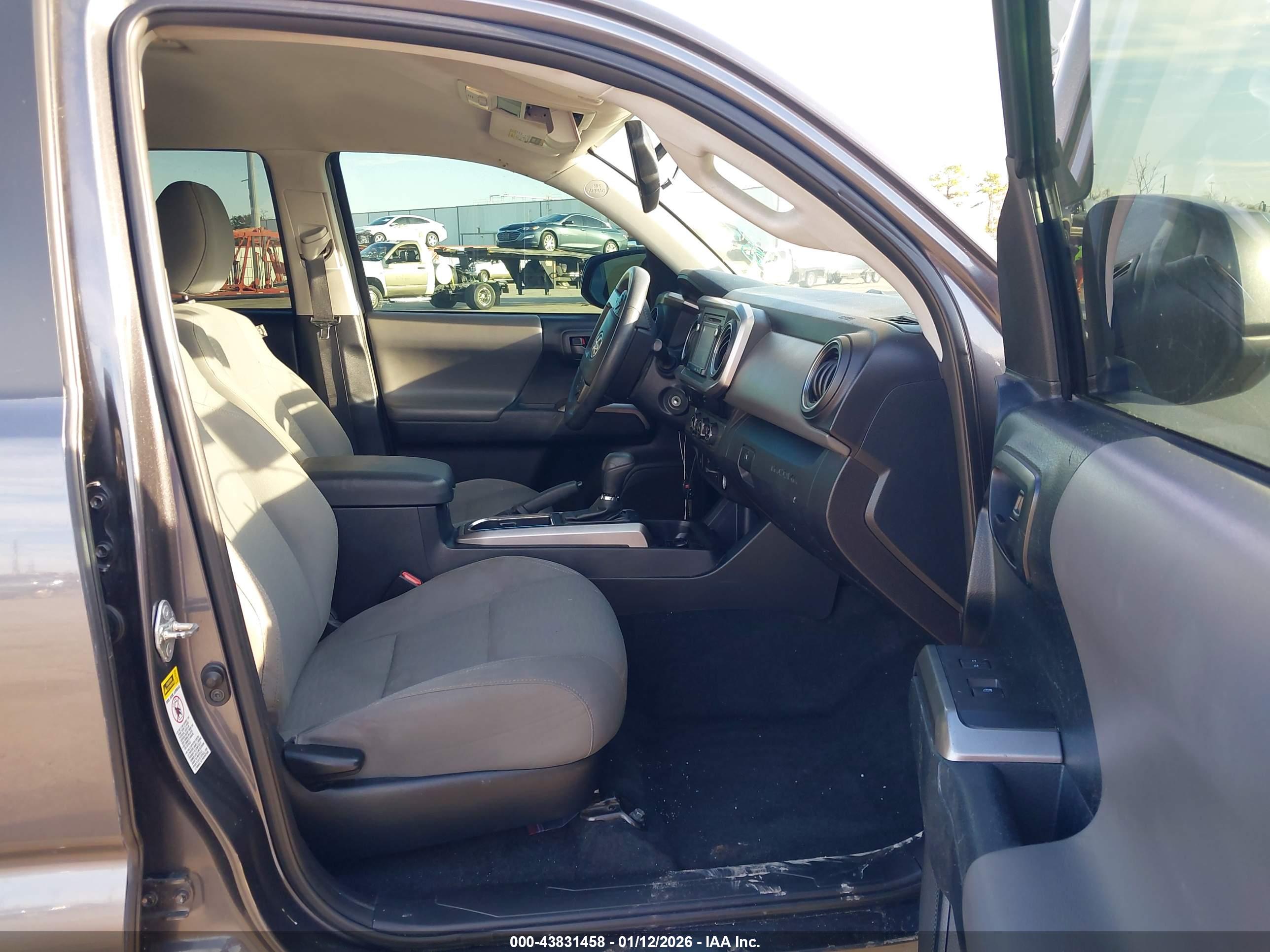 TOYOTA TACOMA image 5