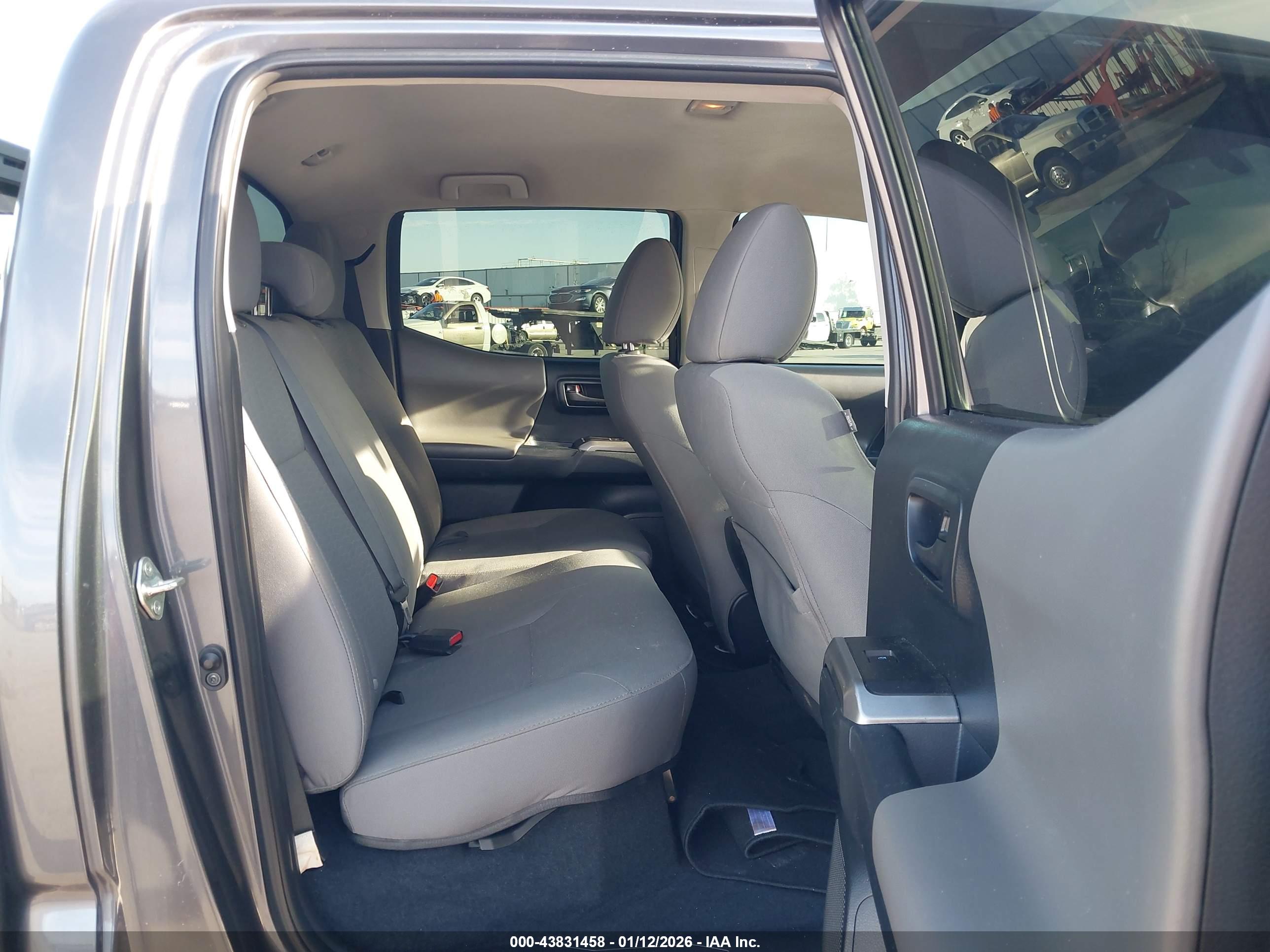 TOYOTA TACOMA image 8