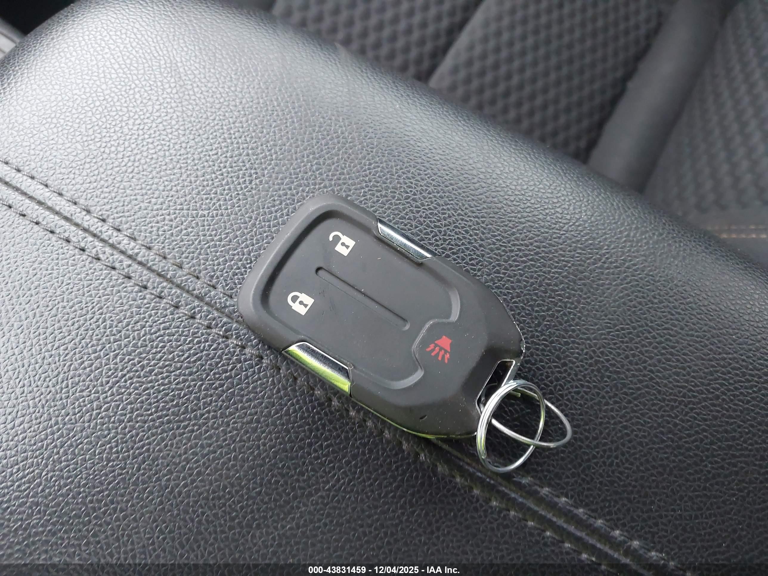 GMC TERRAIN image 11