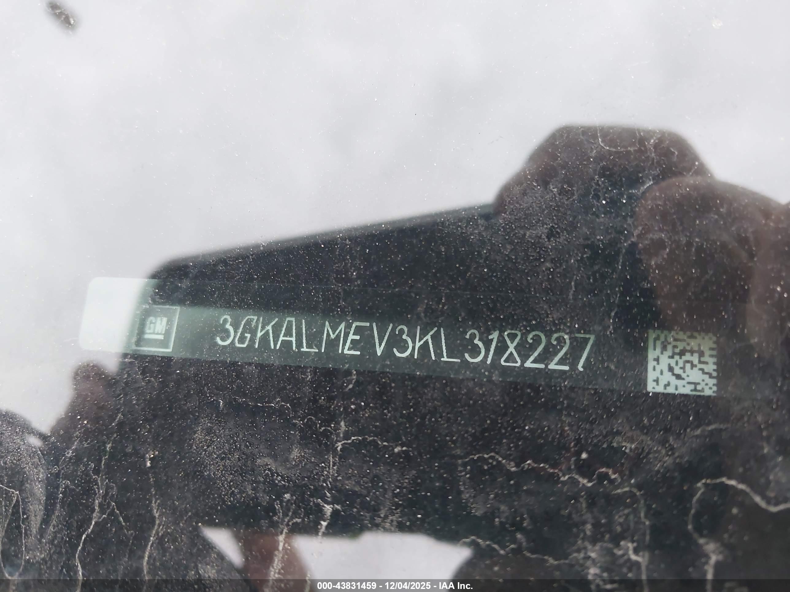 GMC TERRAIN image 9