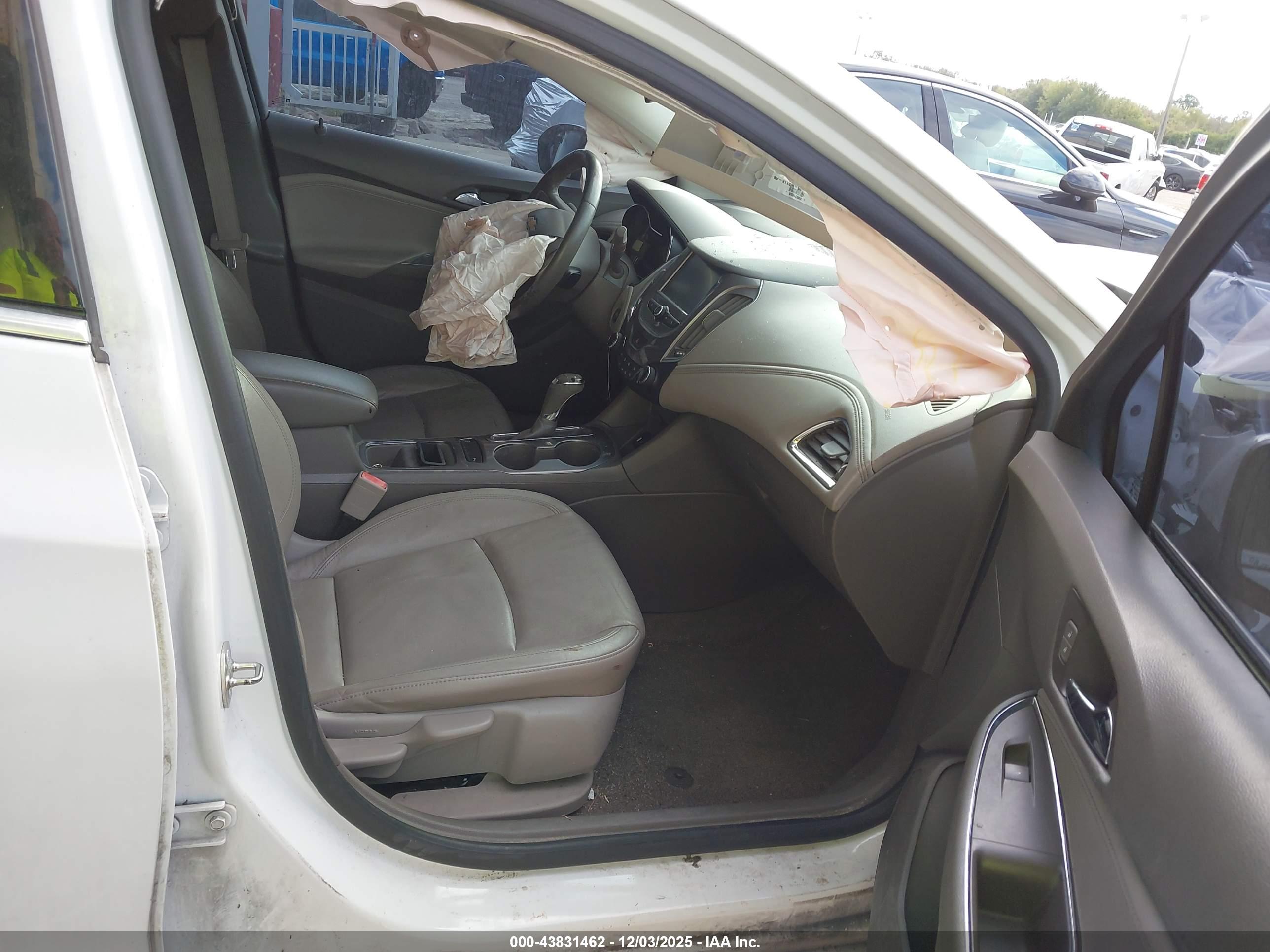 CHEVROLET CRUZE image 5