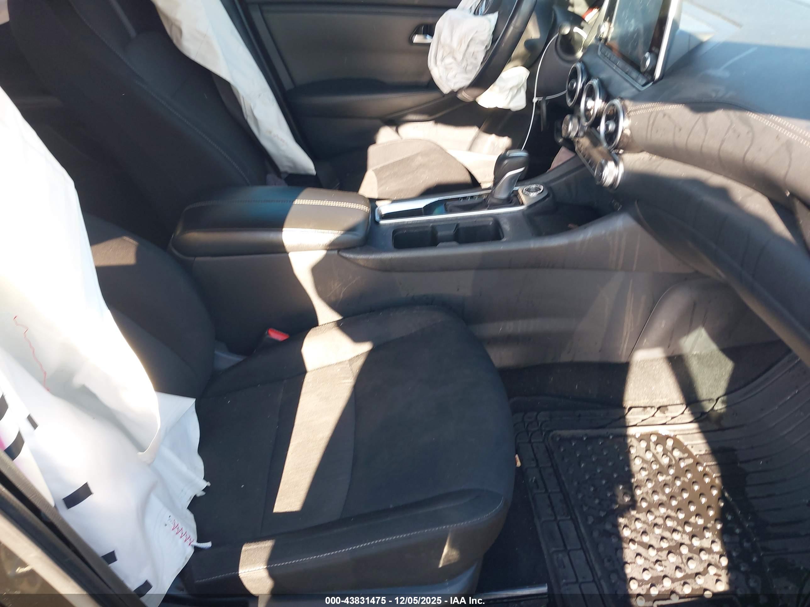 NISSAN SENTRA image 5