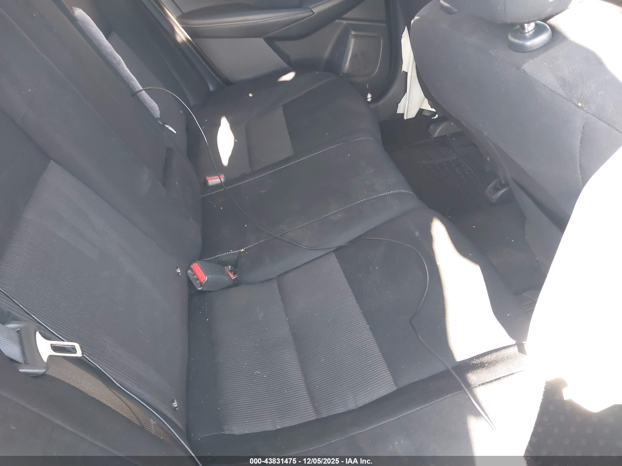 NISSAN SENTRA image 8
