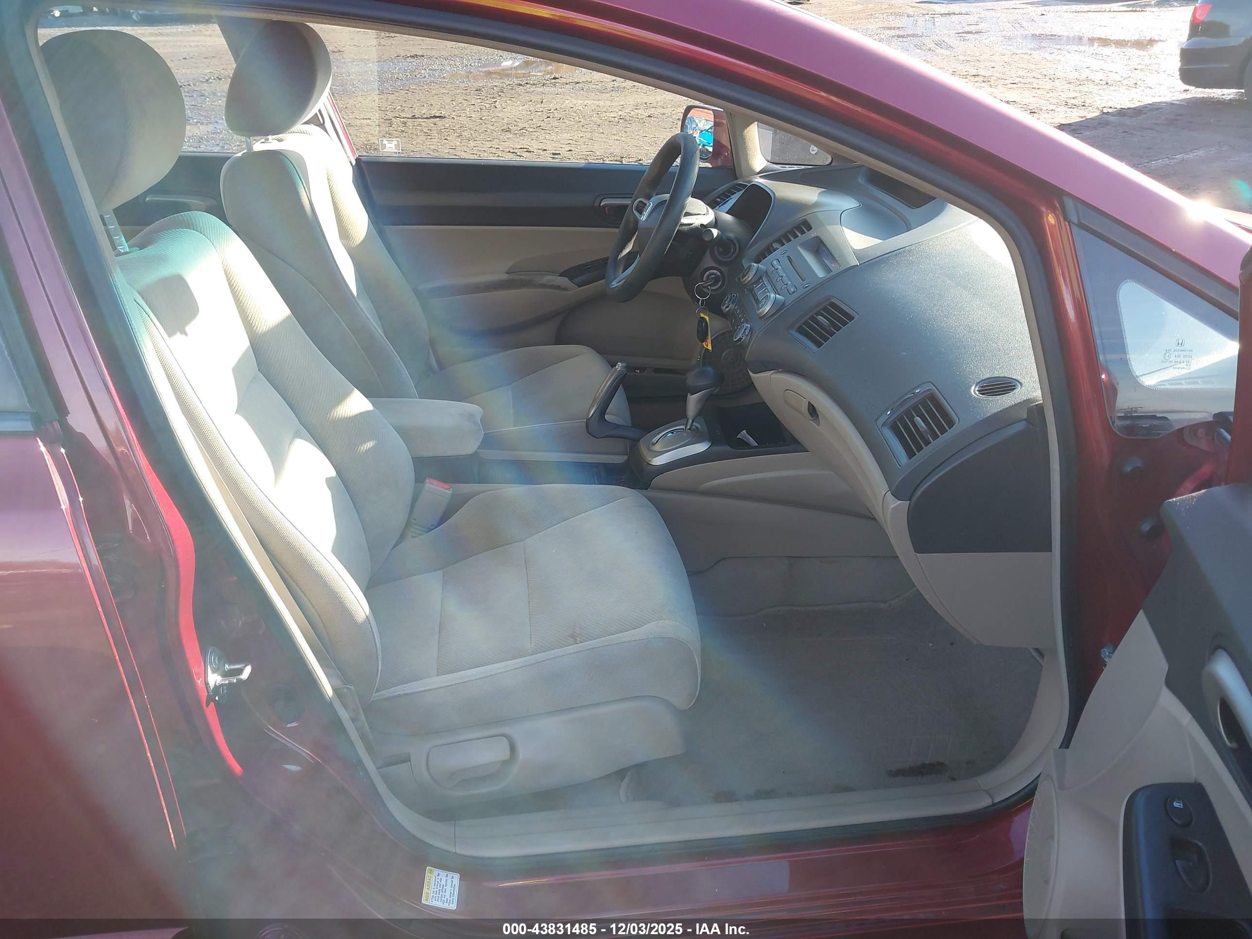 HONDA CIVIC image 5