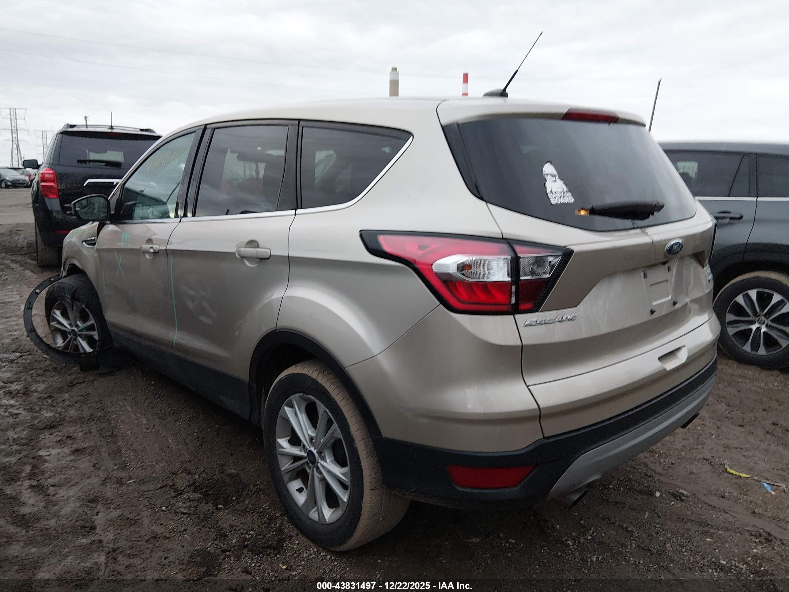 FORD ESCAPE image 3