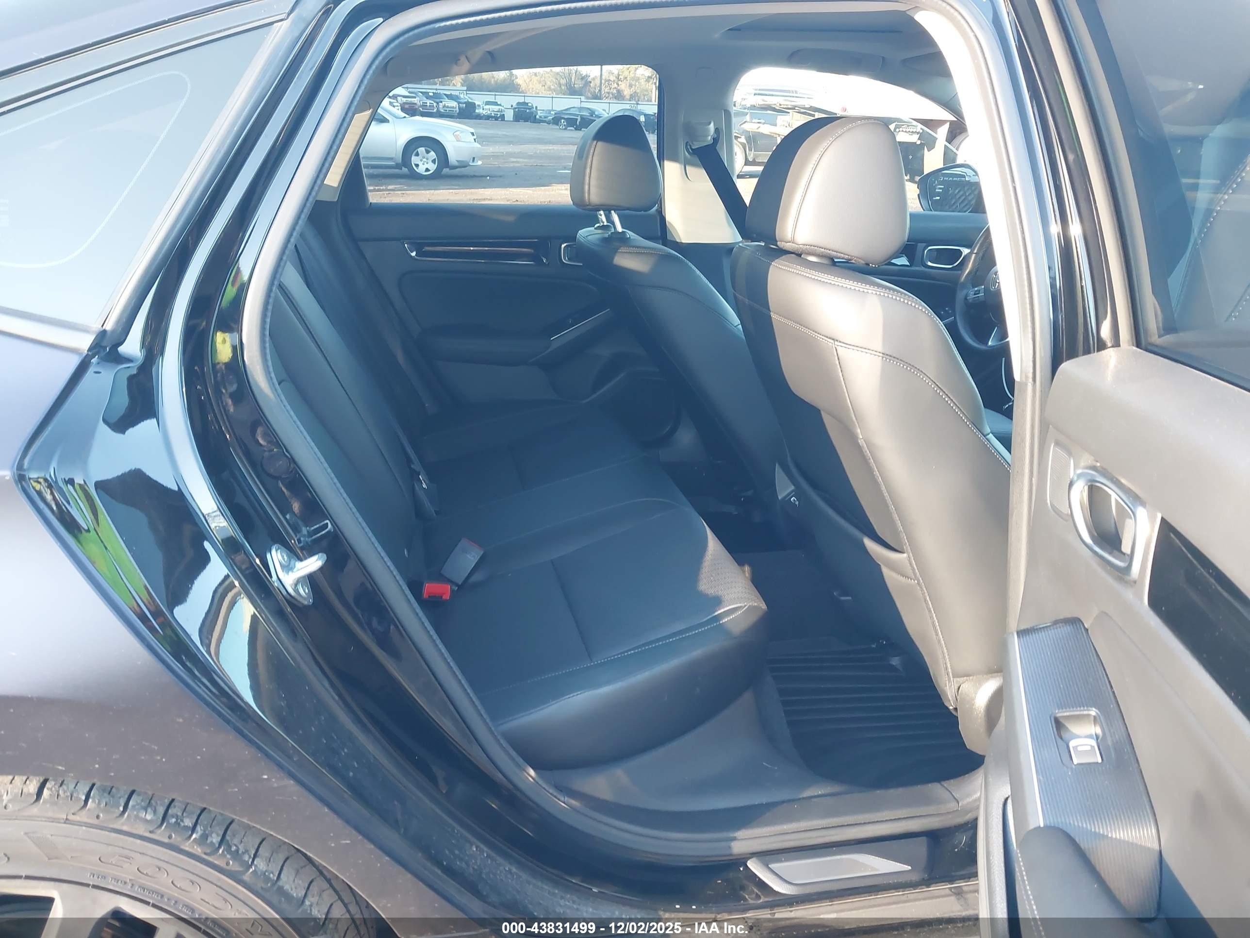 HONDA CIVIC image 8