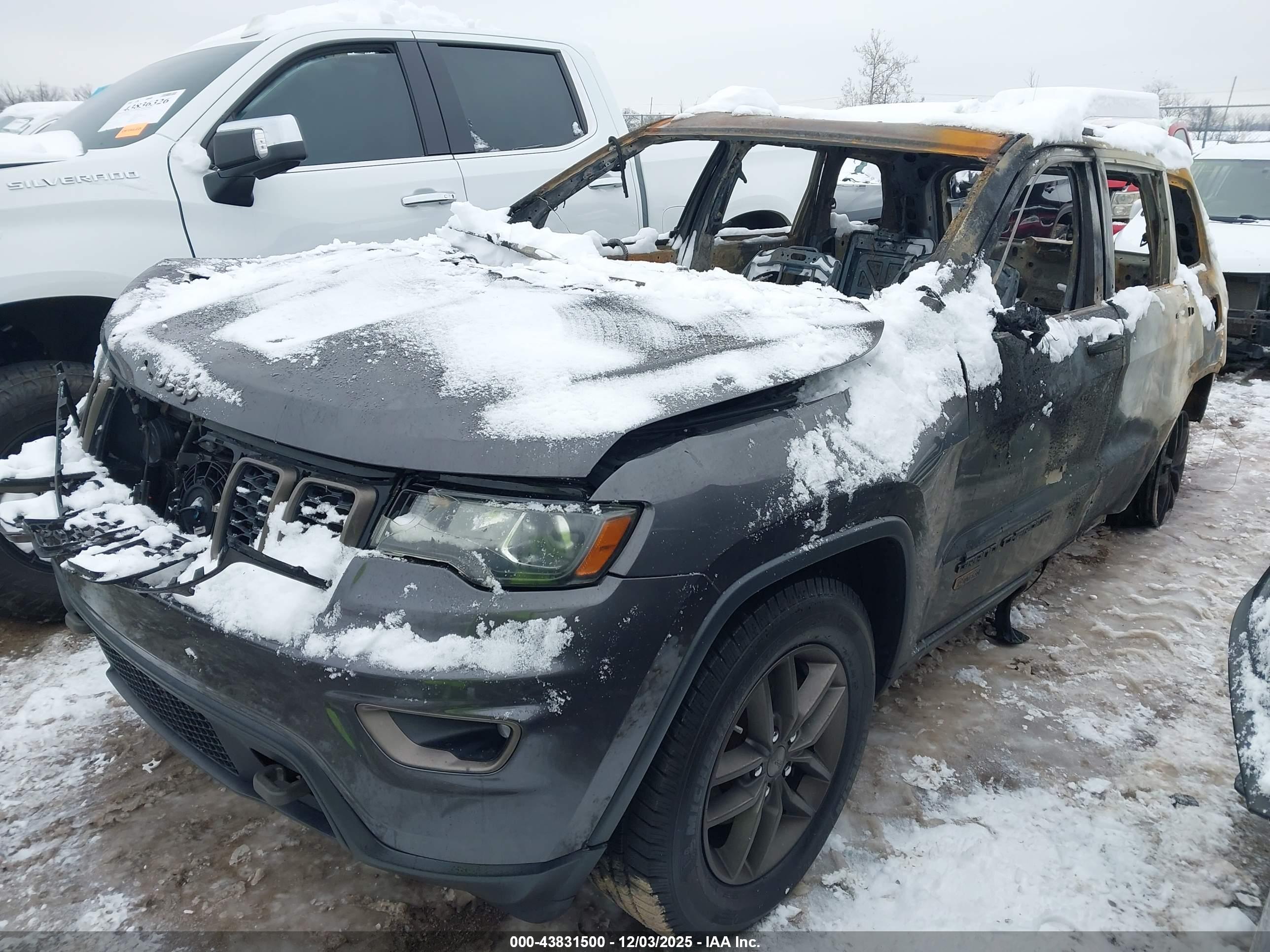 JEEP GRAND image 2
