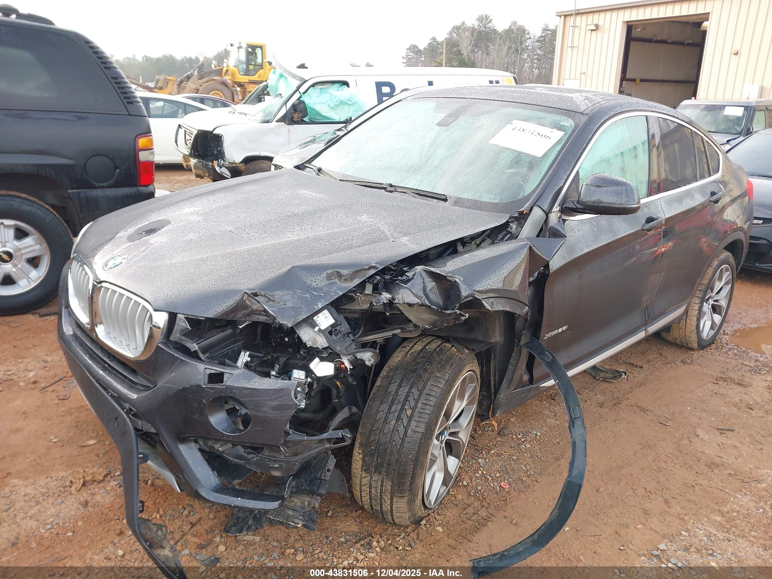 BMW X4 image 2