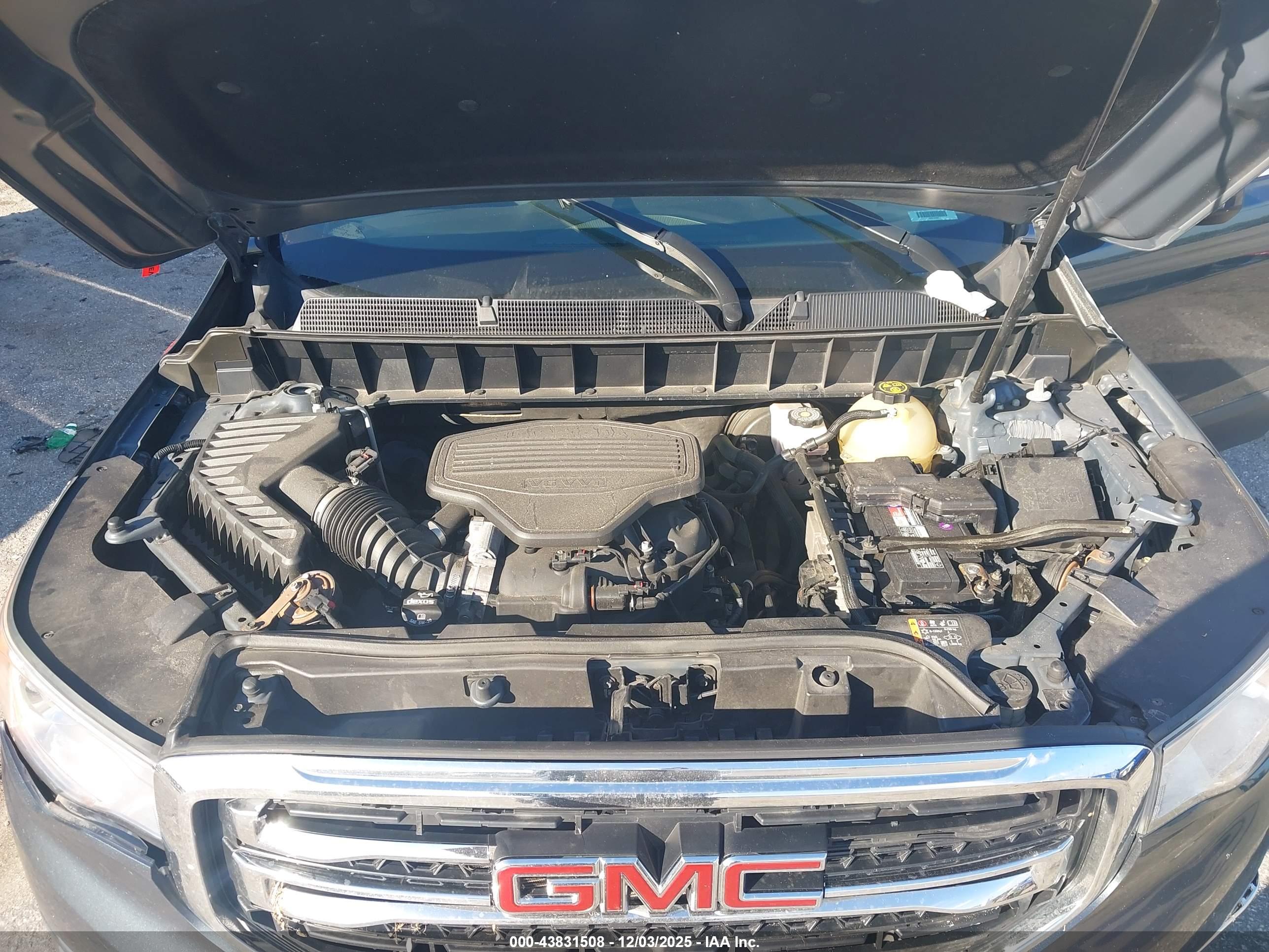 GMC ACADIA image 10