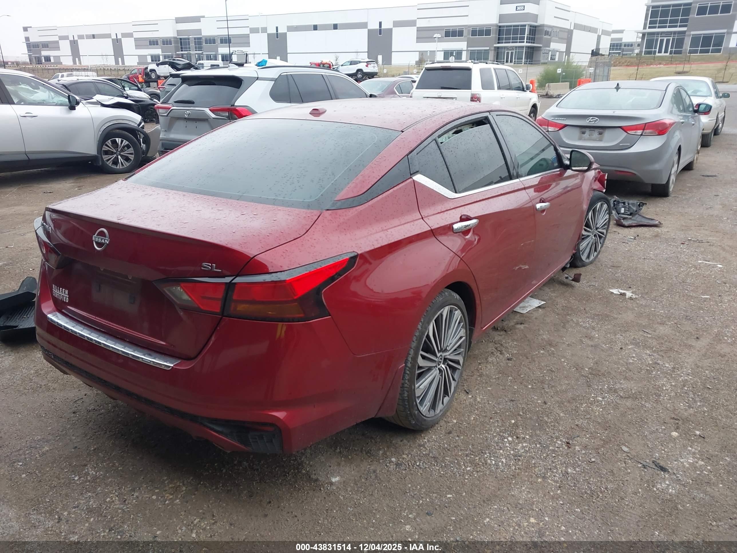 NISSAN ALTIMA image 4