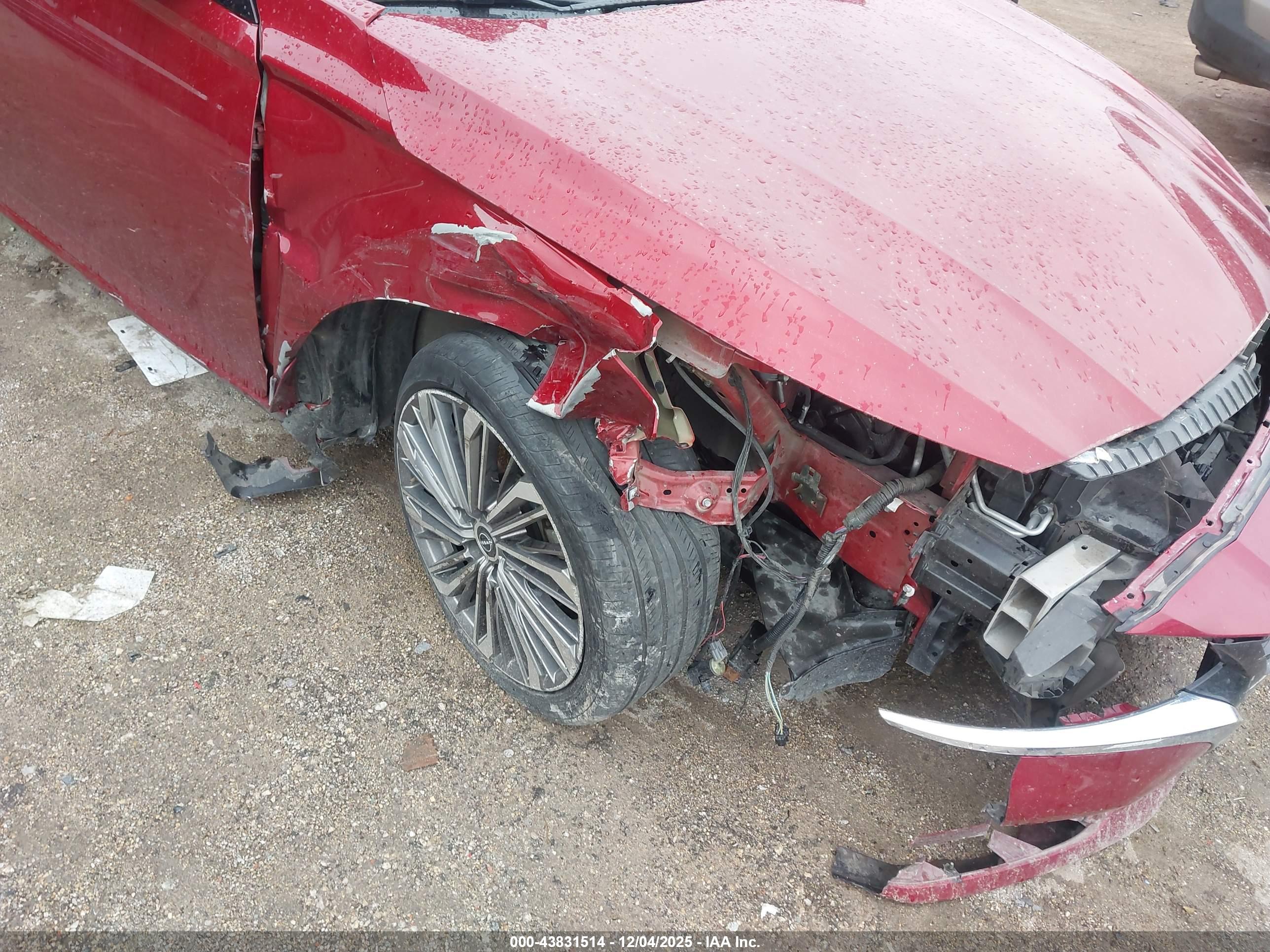 NISSAN ALTIMA image 6