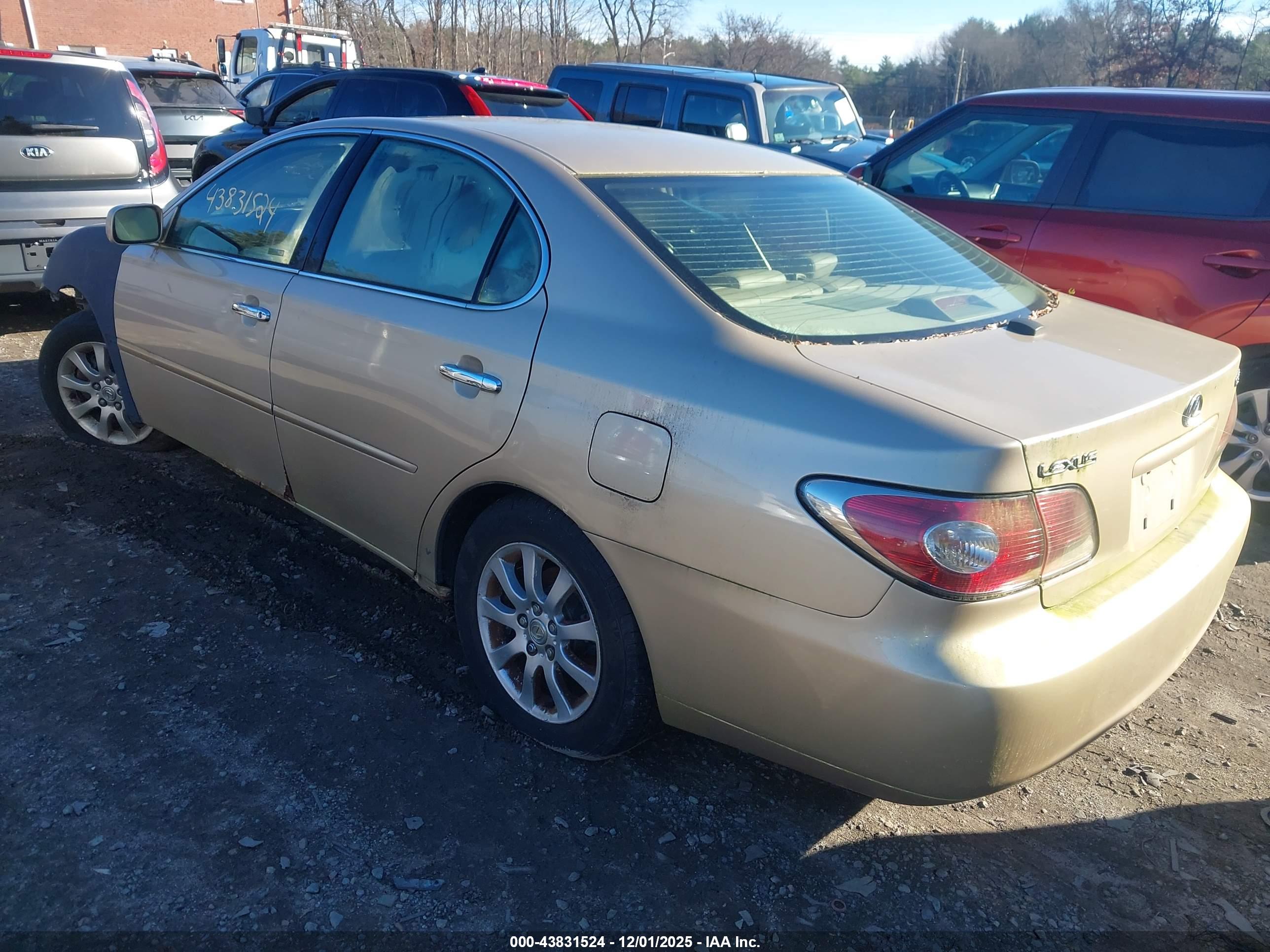 LEXUS ES image 3