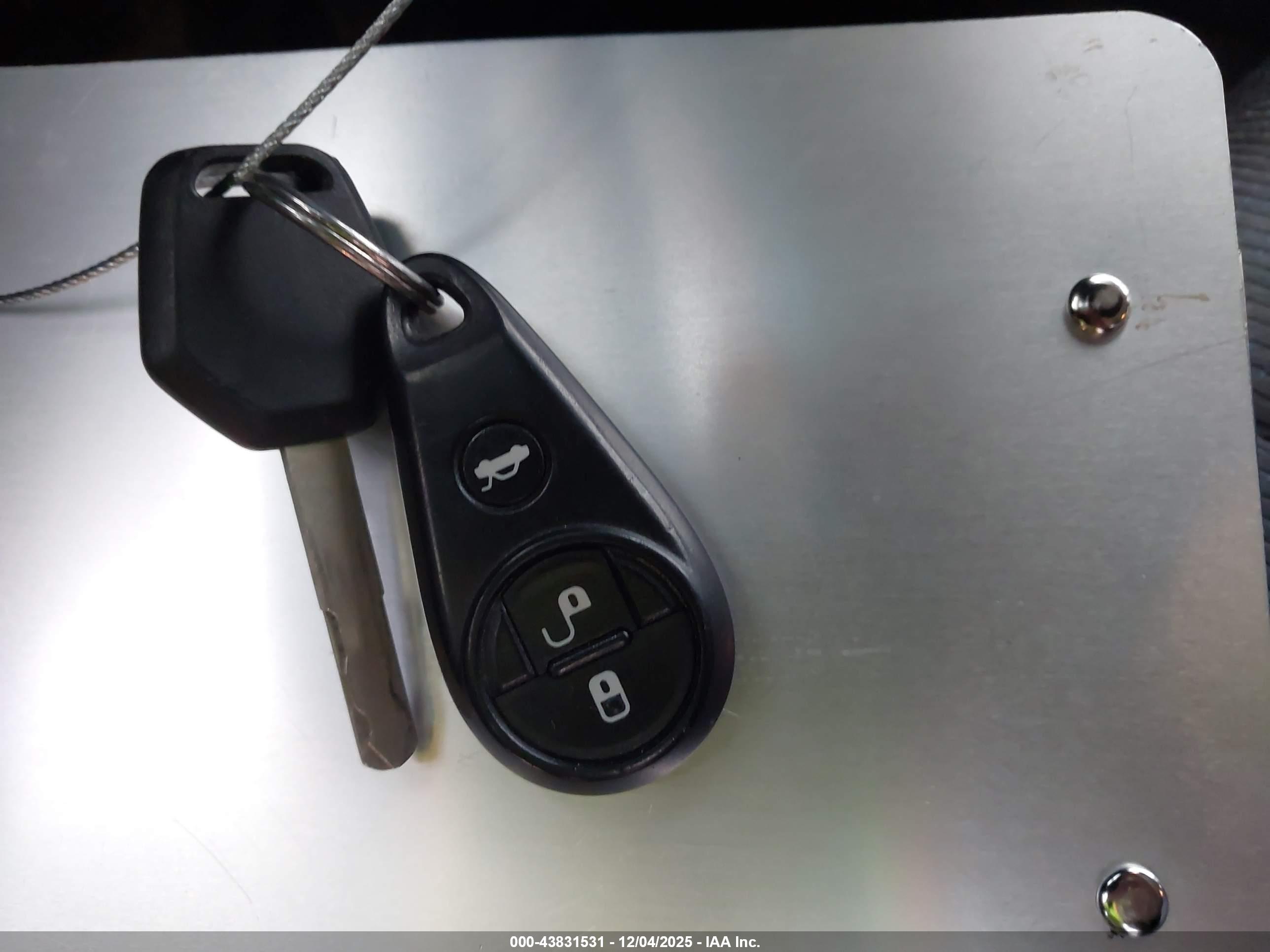 SUBARU FORESTER image 11
