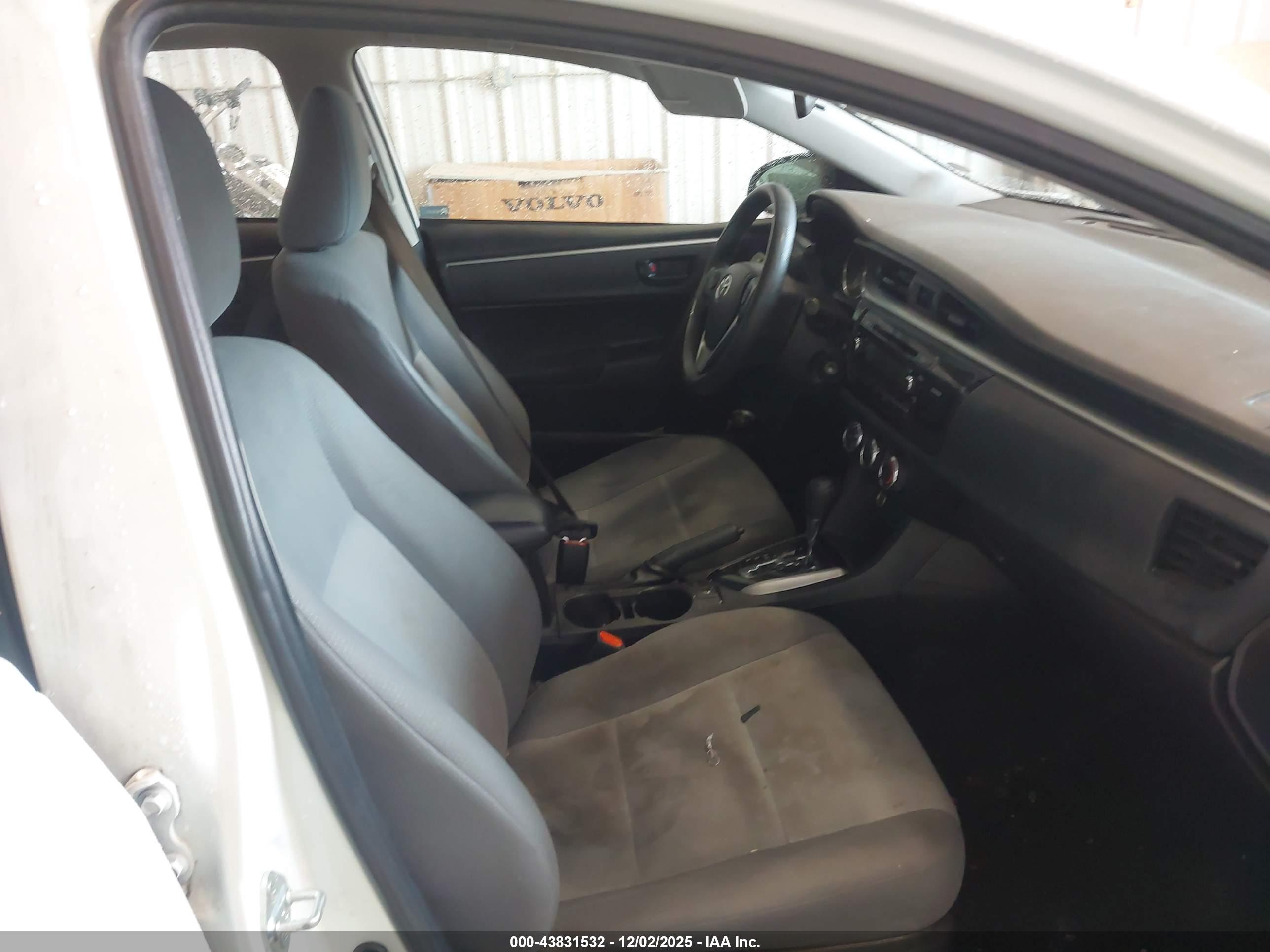 TOYOTA COROLLA image 5