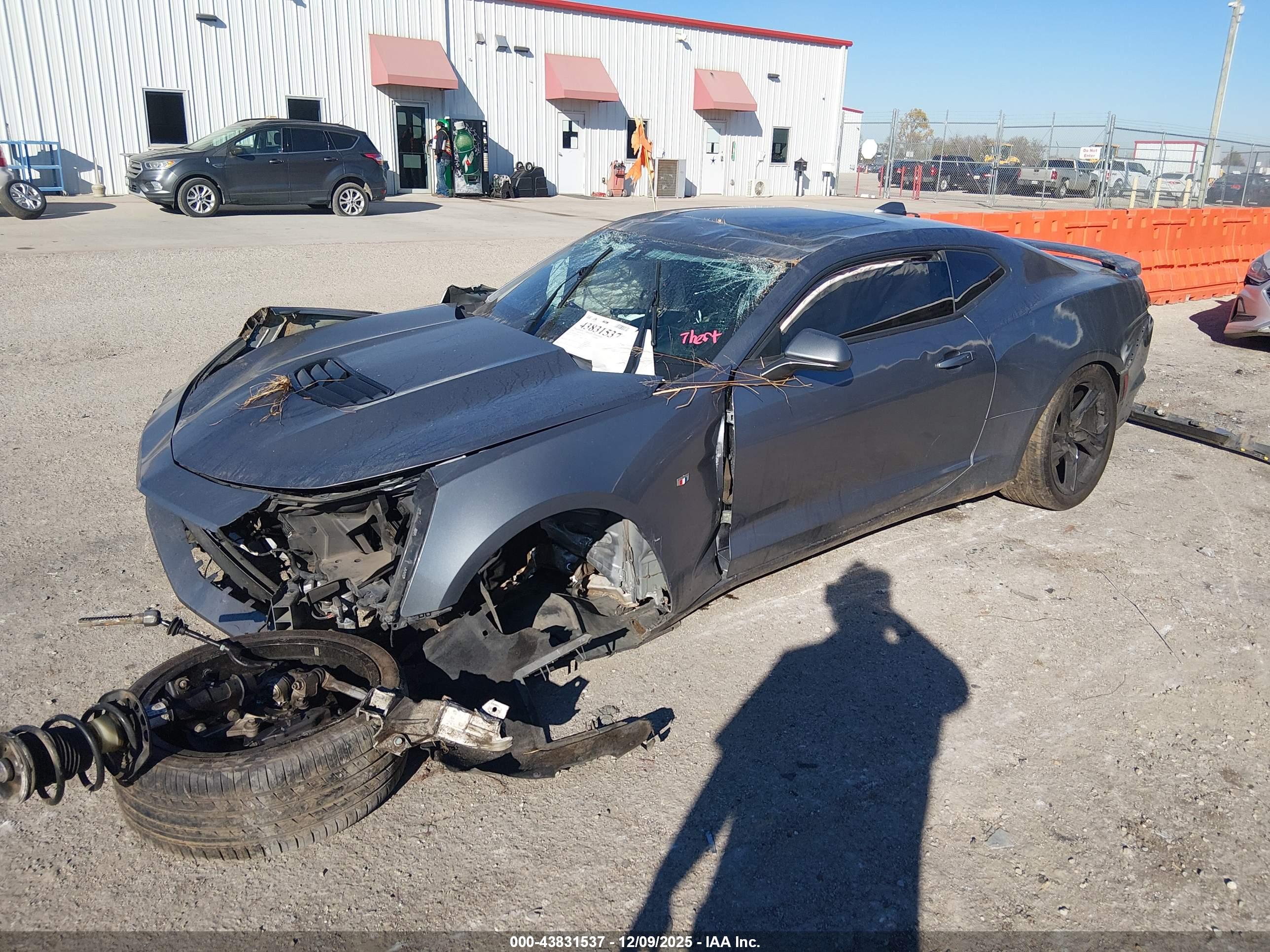 CHEVROLET CAMARO image 2