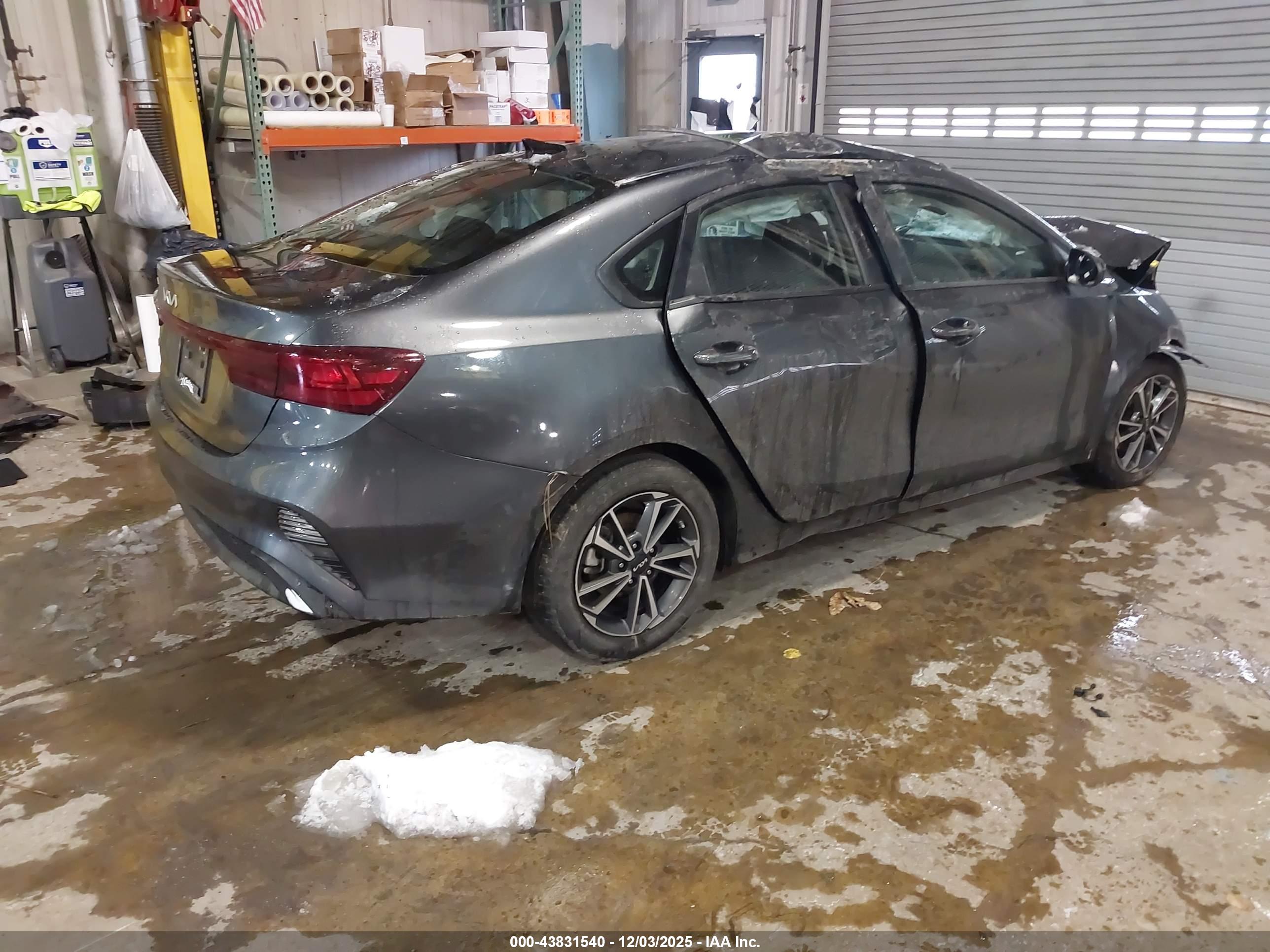 KIA FORTE image 4