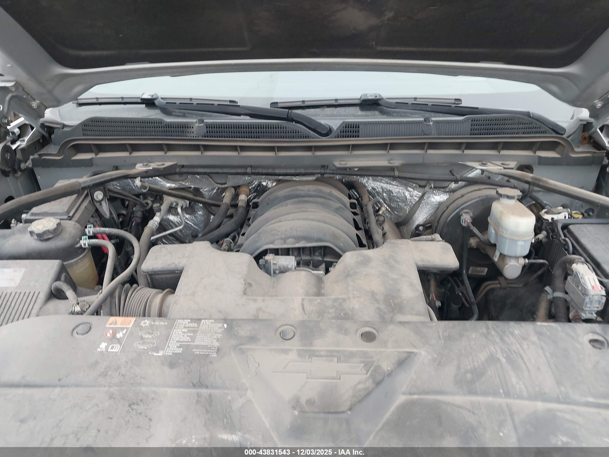 CHEVROLET SILVERADO image 10