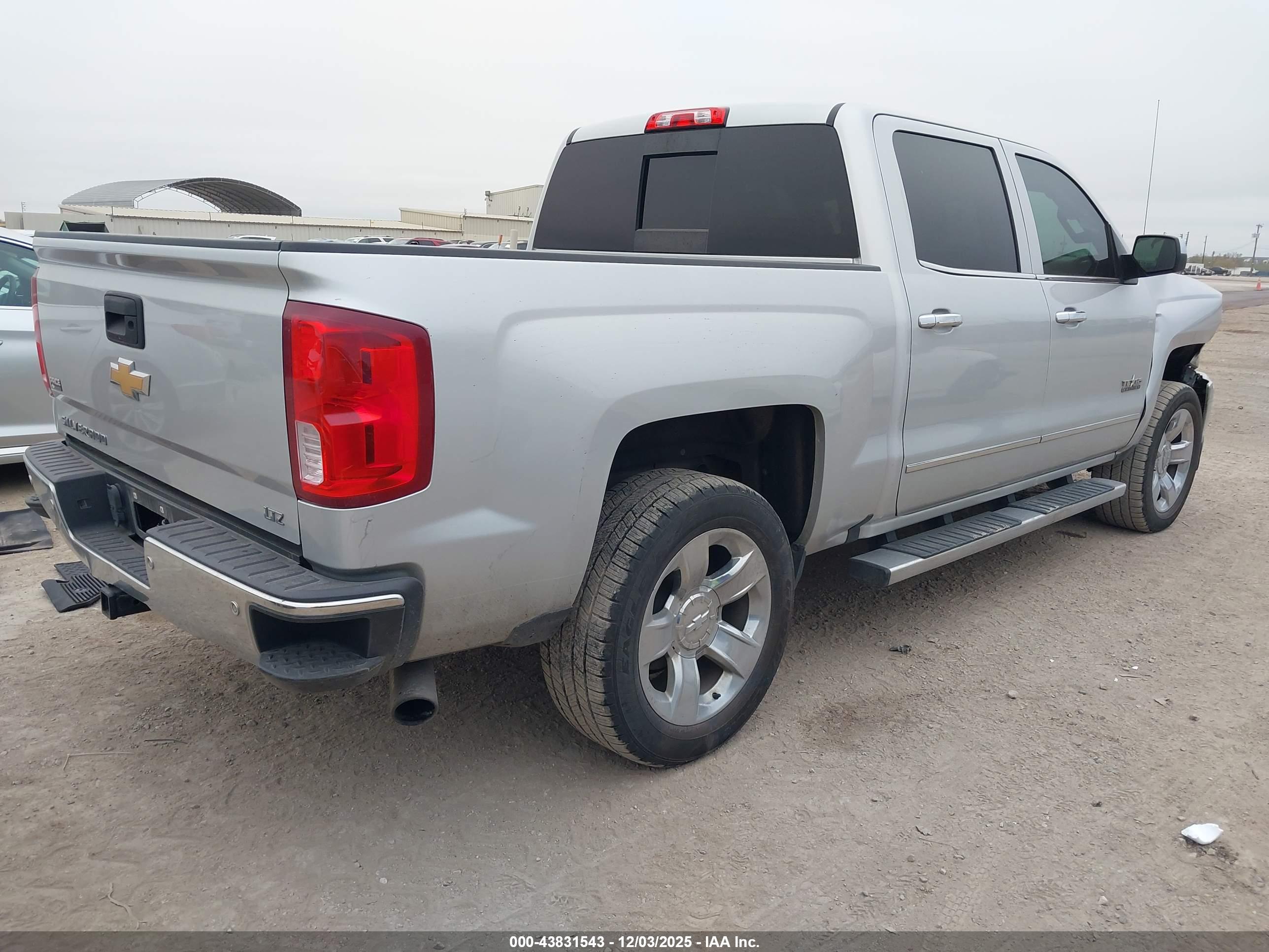 CHEVROLET SILVERADO image 4