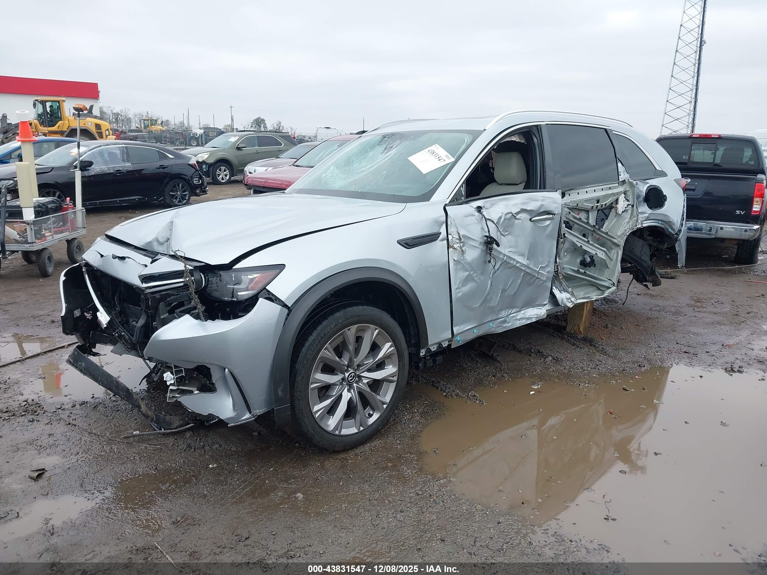 MAZDA CX-90 image 2